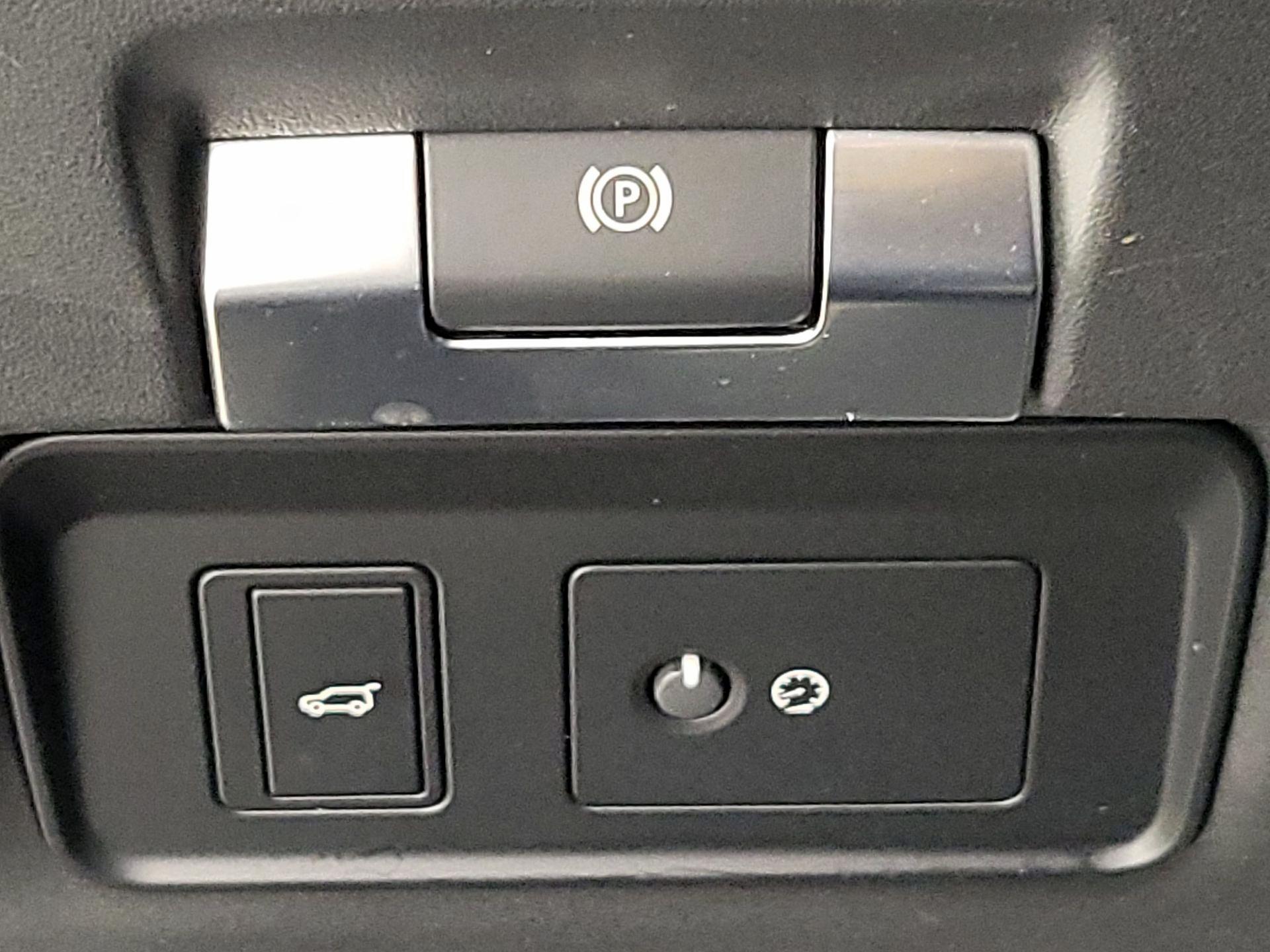 Thumbnail: 2022 Land Rover Range Rover Evoque - 13