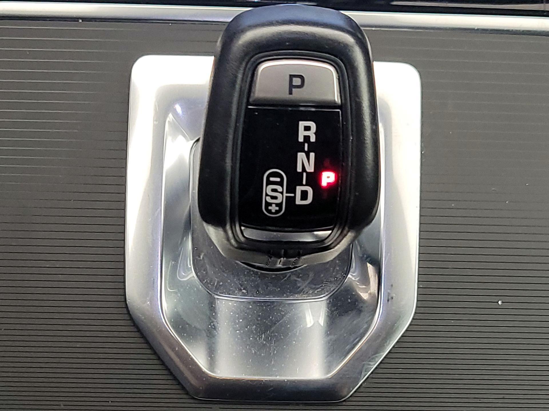 Thumbnail: 2022 Land Rover Range Rover Evoque - 18