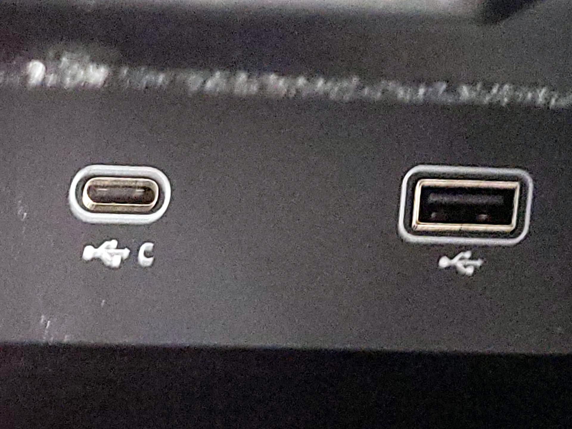 Thumbnail: 2022 Land Rover Range Rover Evoque - 19