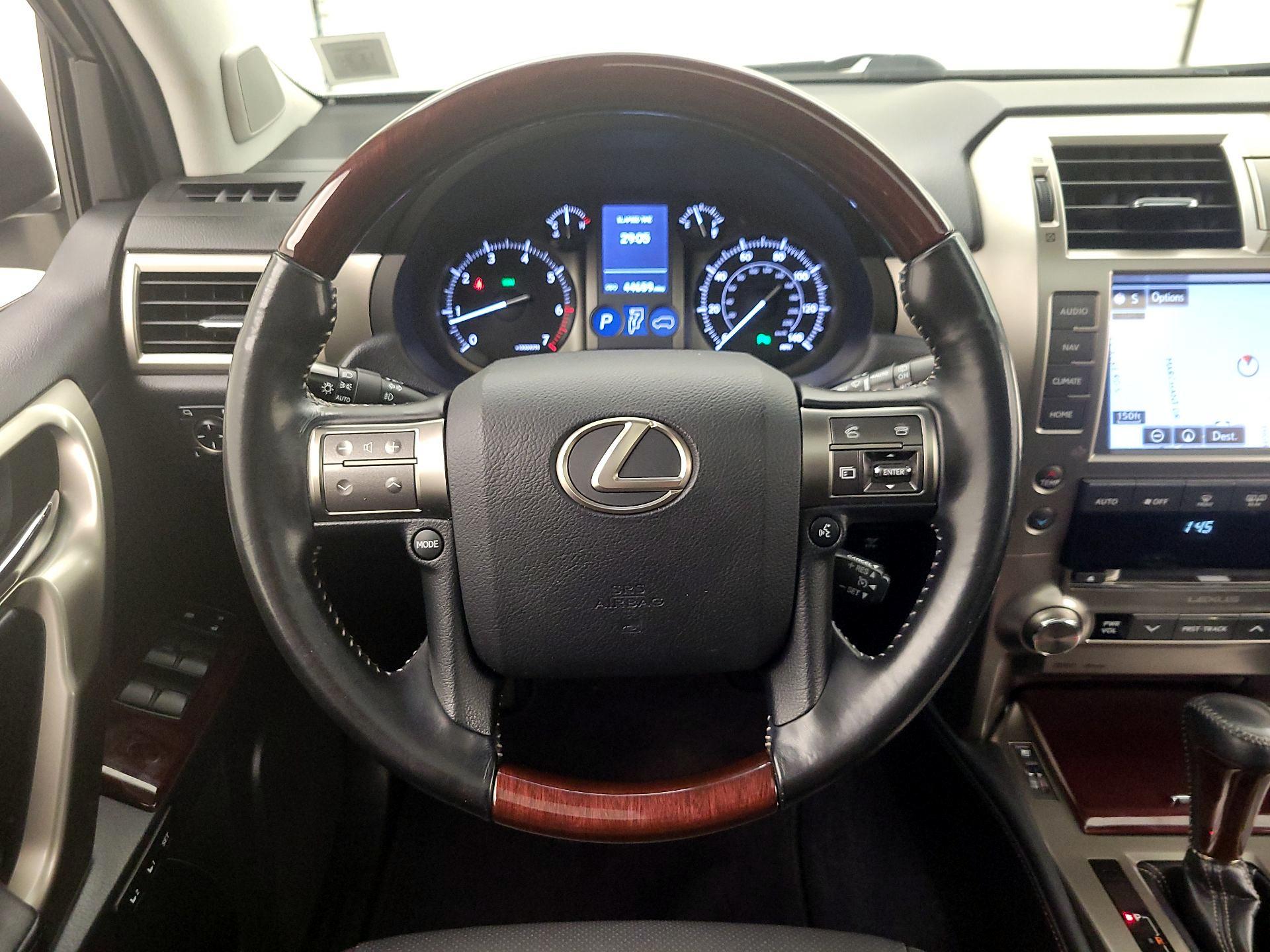Thumbnail: 2019 Lexus GX - 10