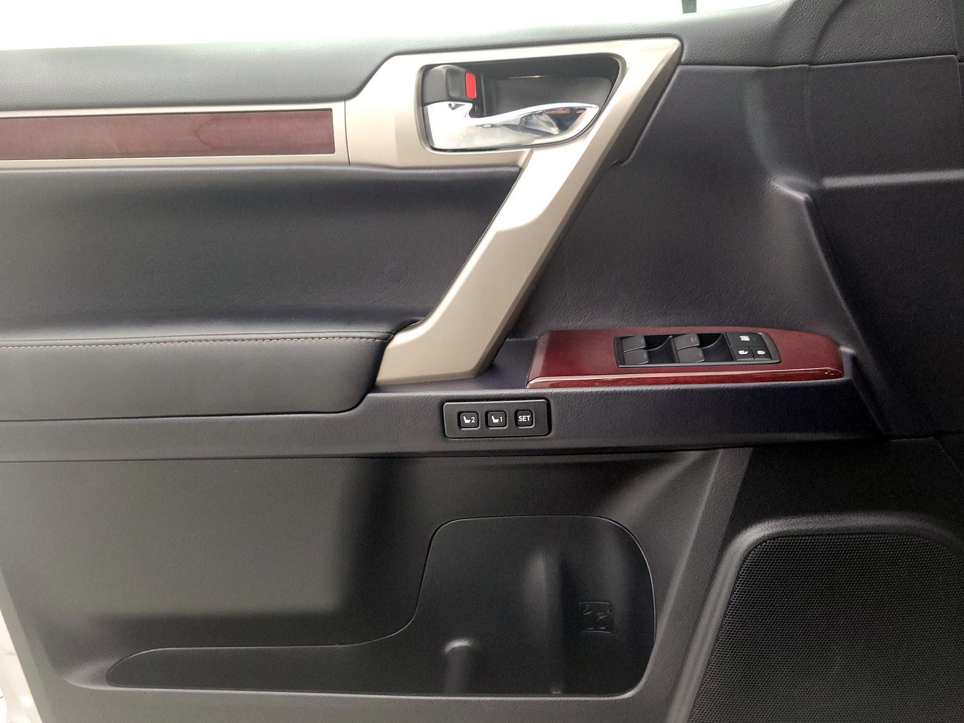 Thumbnail: 2019 Lexus GX - 12