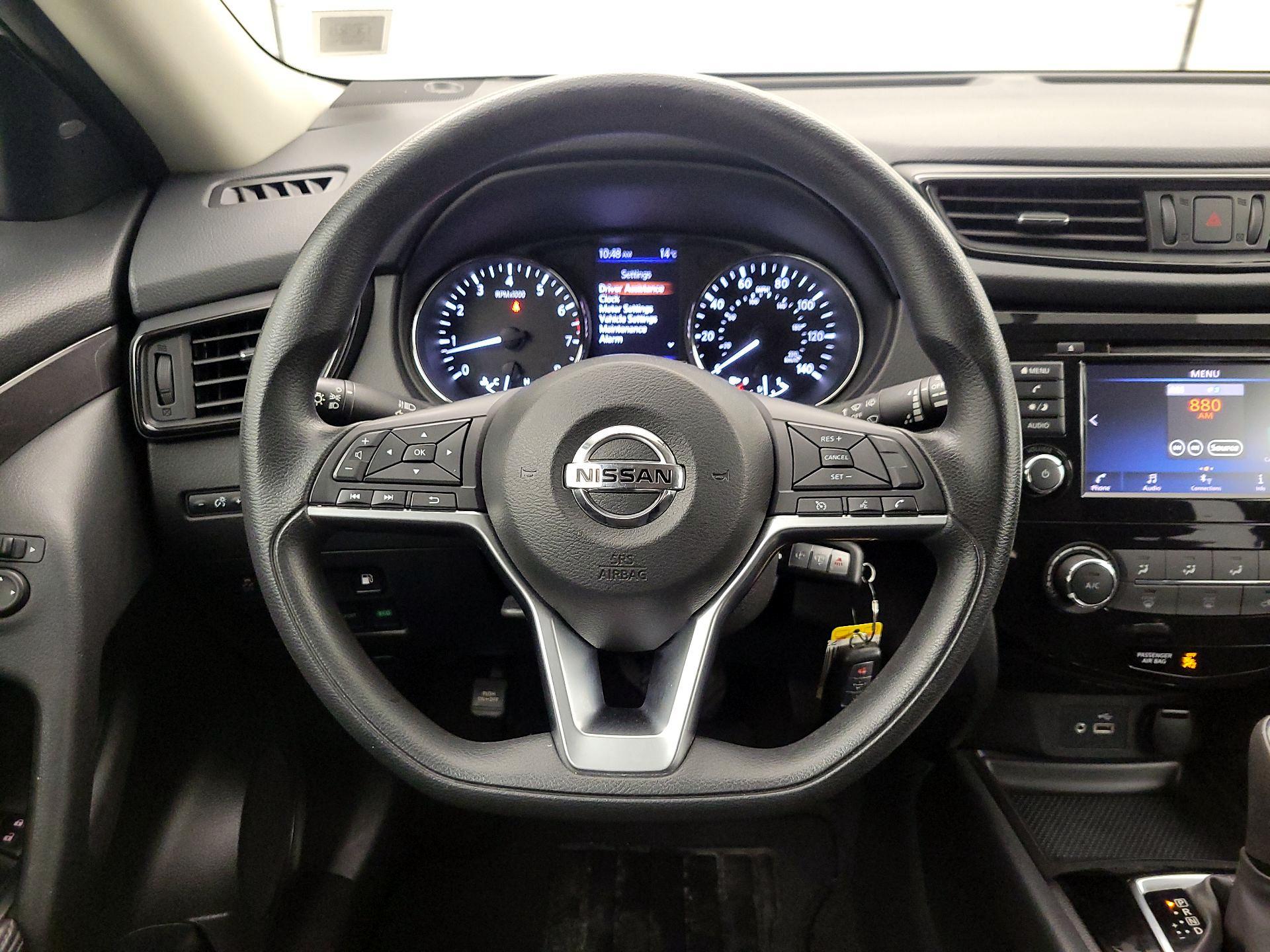 Thumbnail: 2018 Nissan Rogue - 10