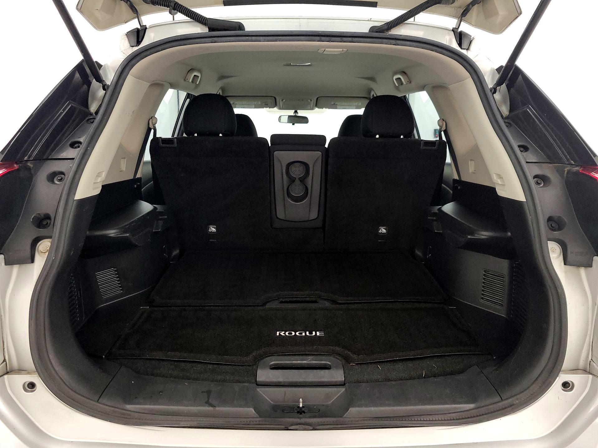 Thumbnail: 2018 Nissan Rogue - 20