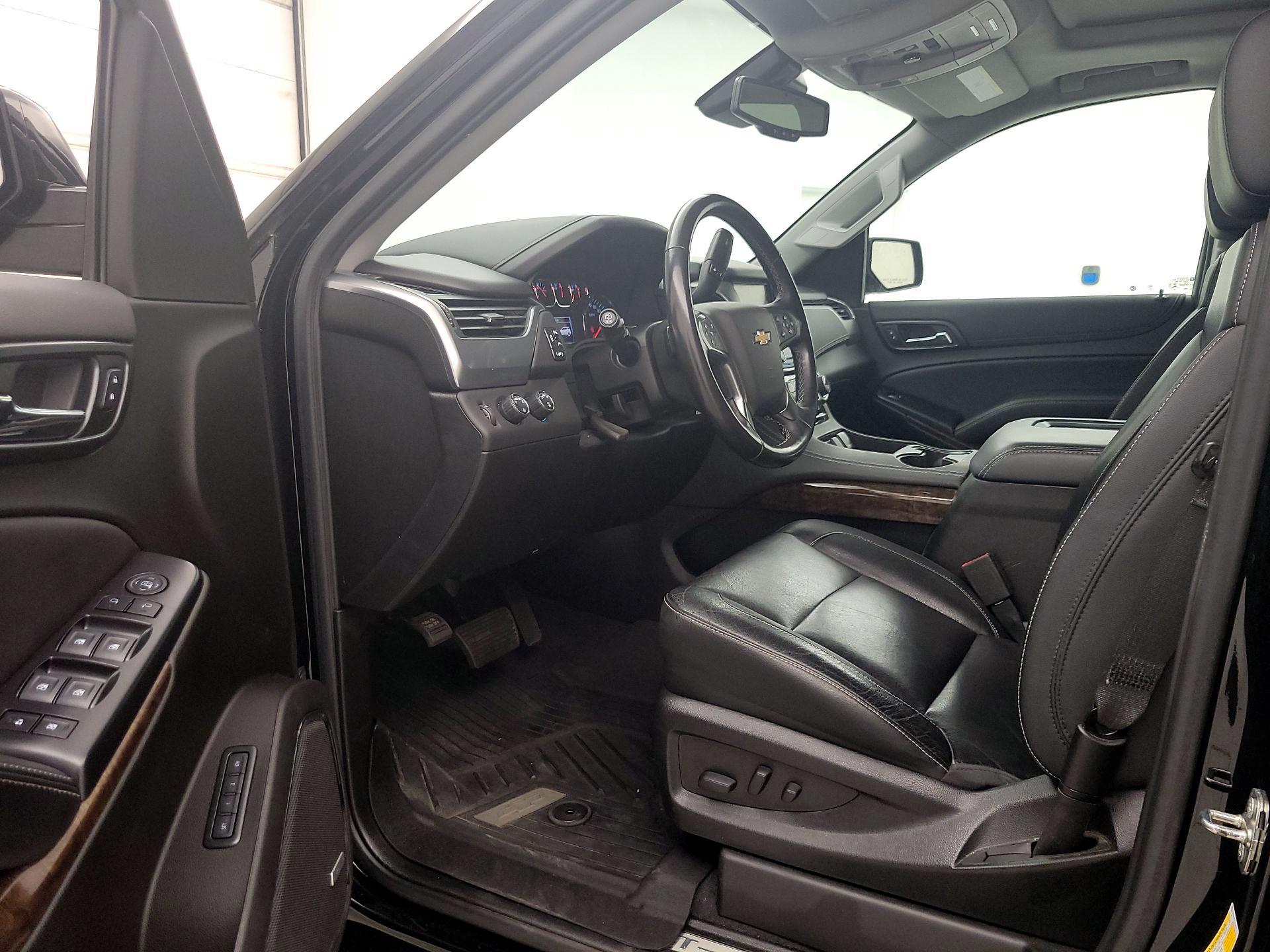 Thumbnail: 2020 Chevrolet Suburban - 11