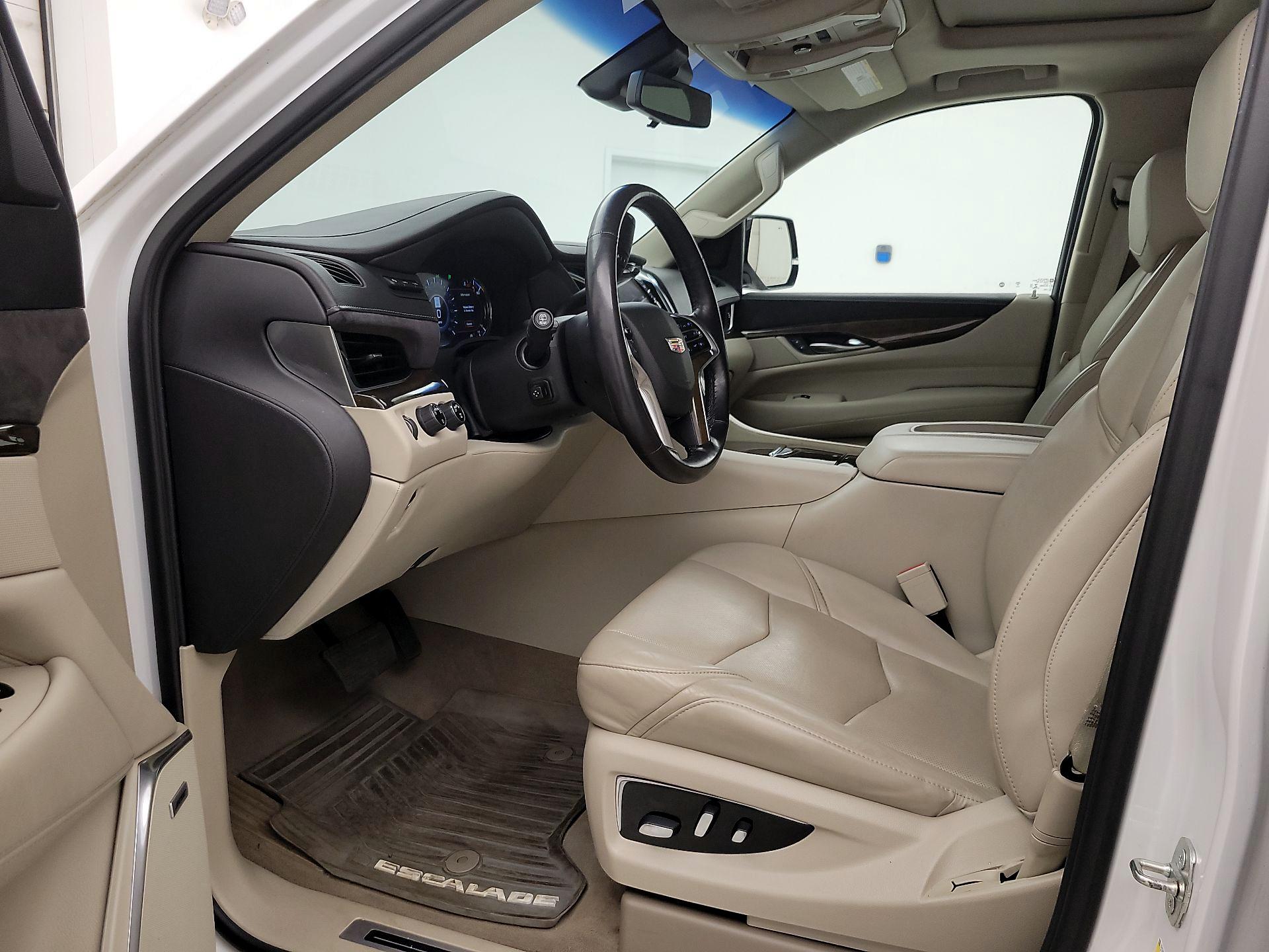 Thumbnail: 2019 Cadillac Escalade - 11