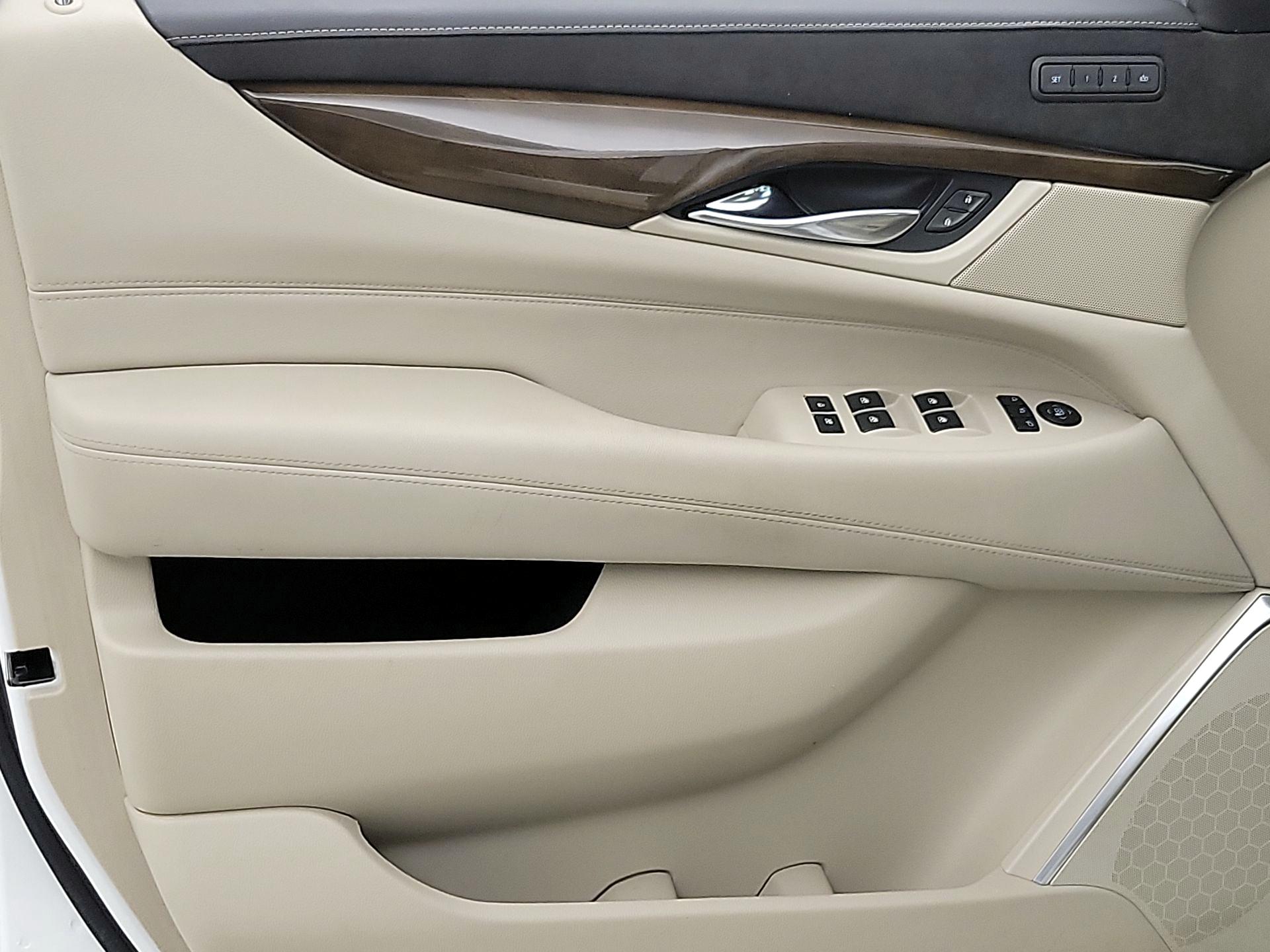 Thumbnail: 2019 Cadillac Escalade - 12