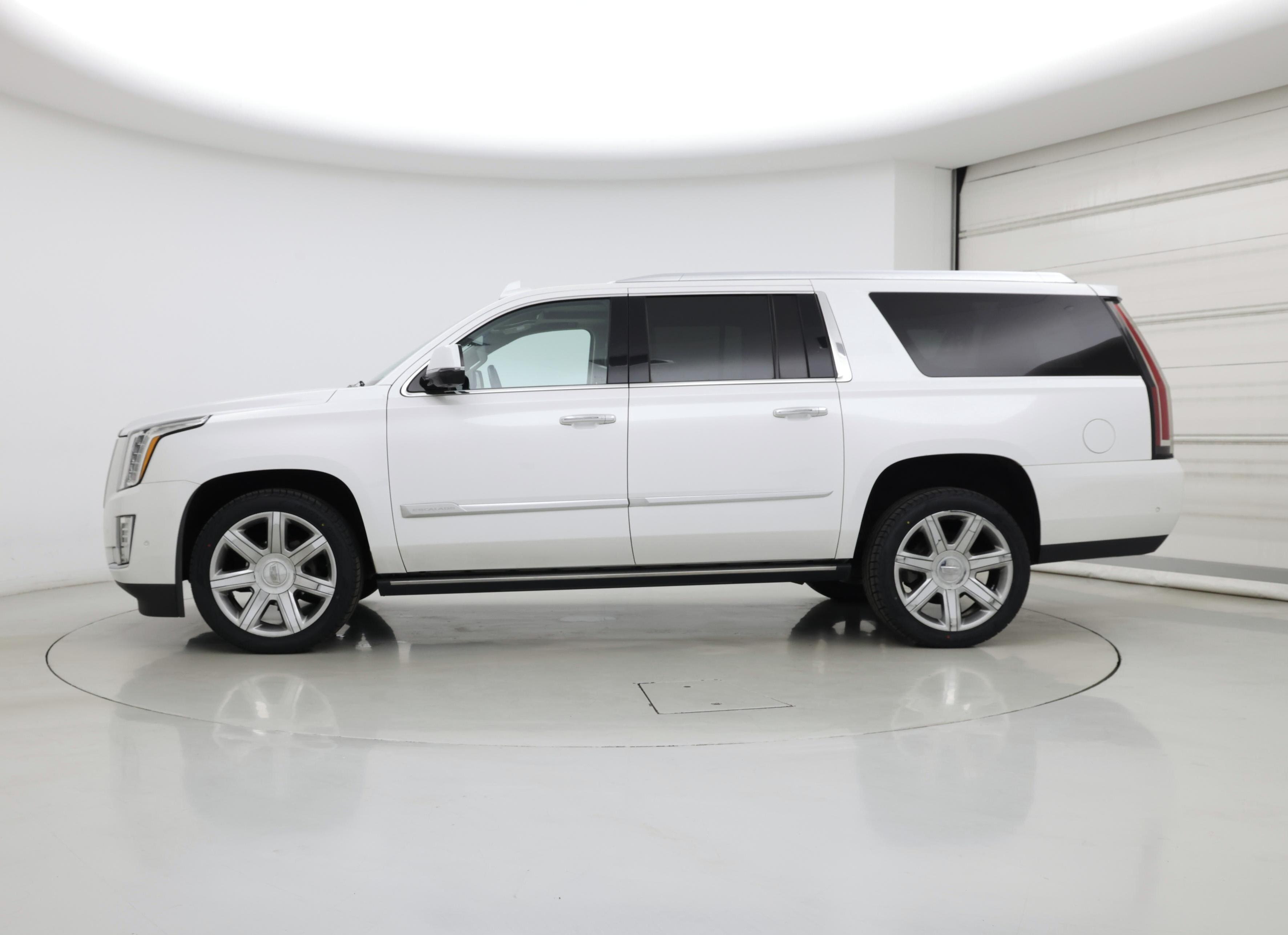 Thumbnail: 2019 Cadillac Escalade - 3