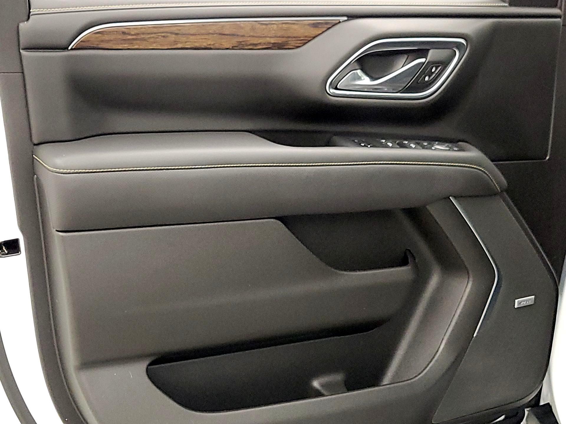 Thumbnail: 2021 Chevrolet Suburban - 12