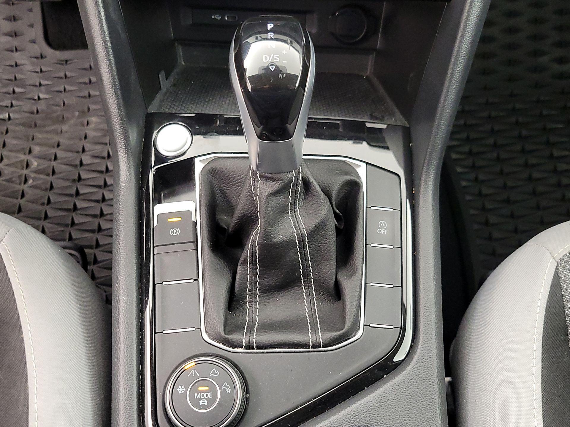 Thumbnail: 2024 Volkswagen Taos - 17