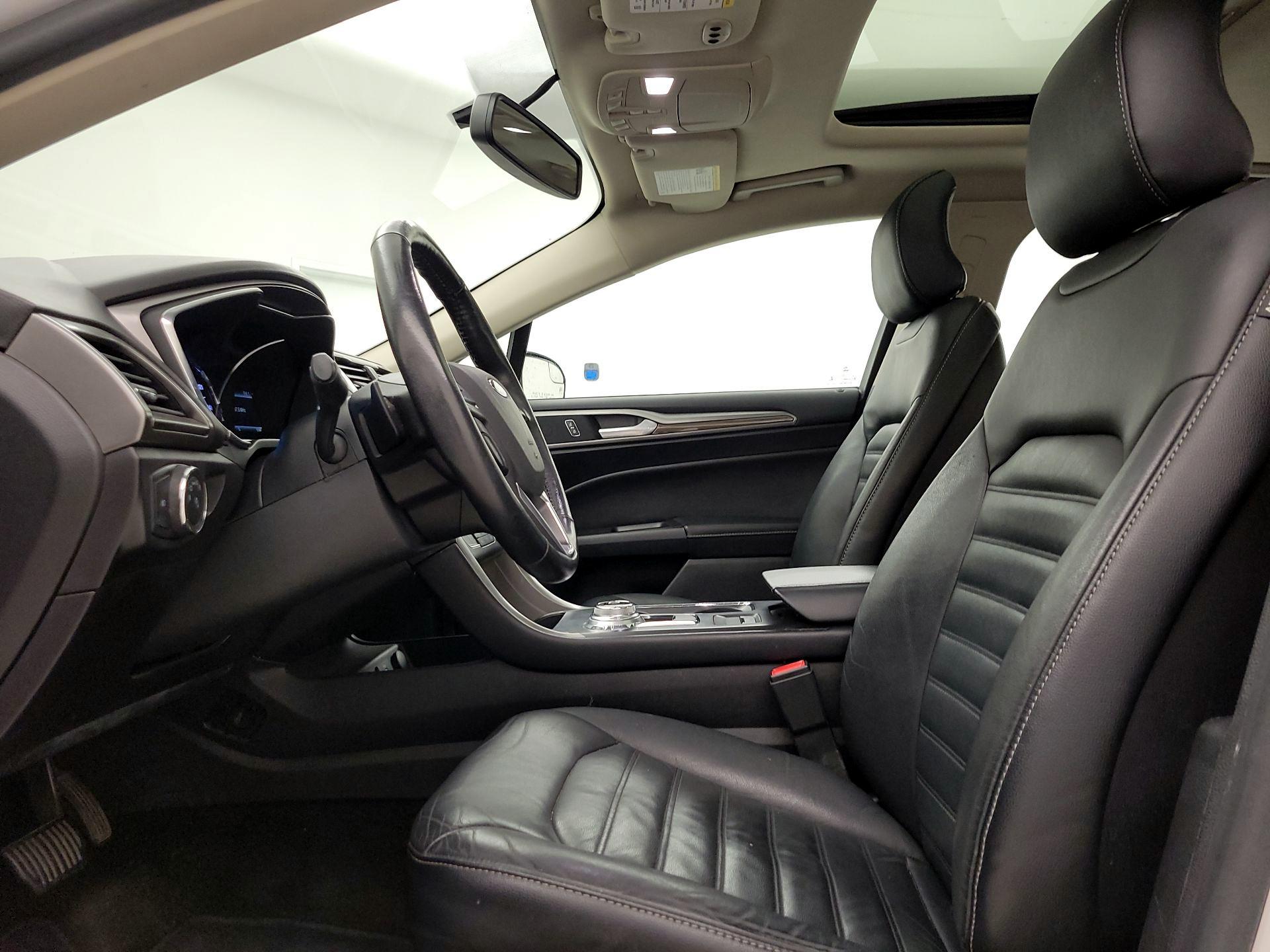 Thumbnail: 2017 Ford Fusion - 11