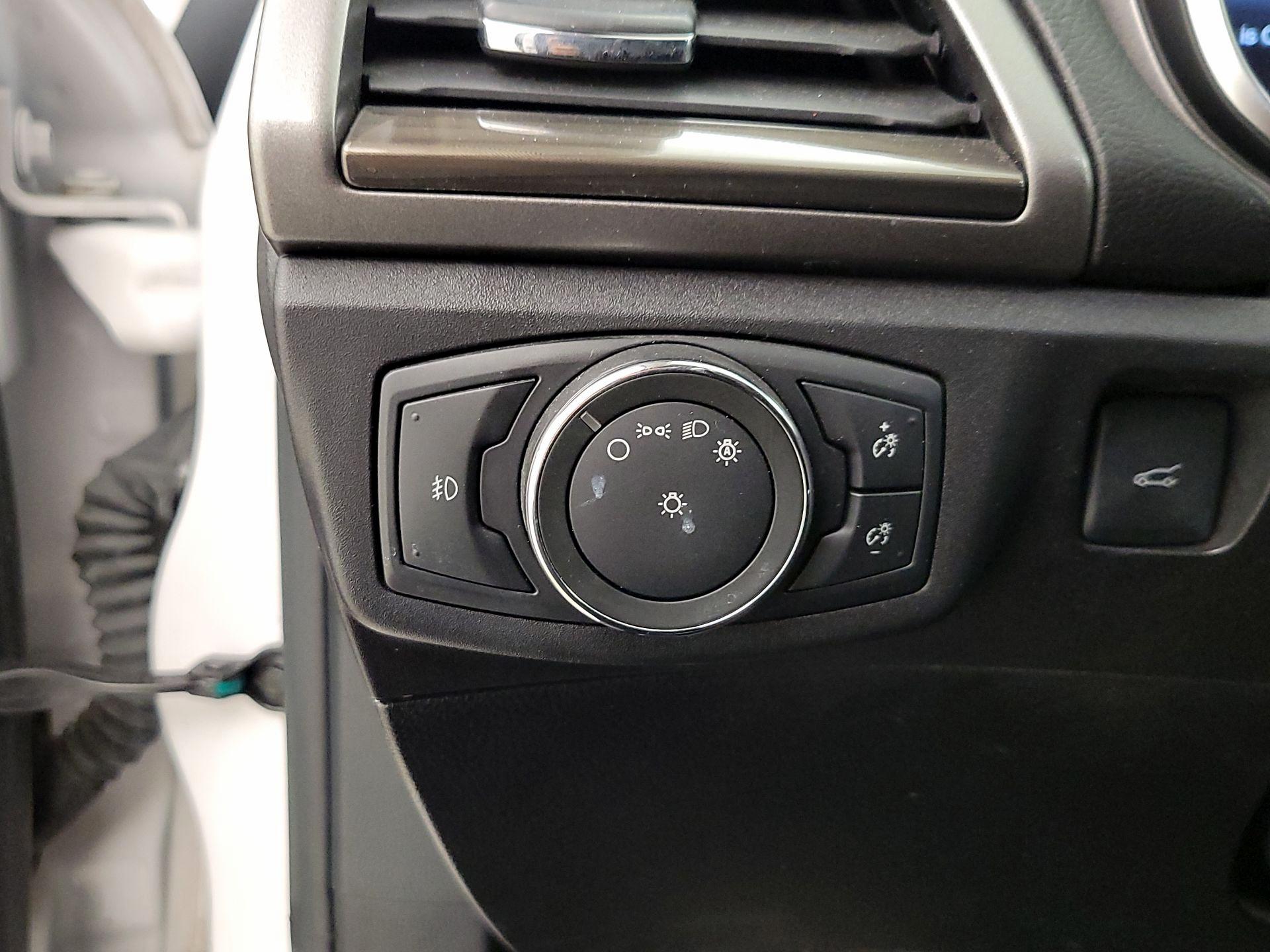 Thumbnail: 2017 Ford Fusion - 13