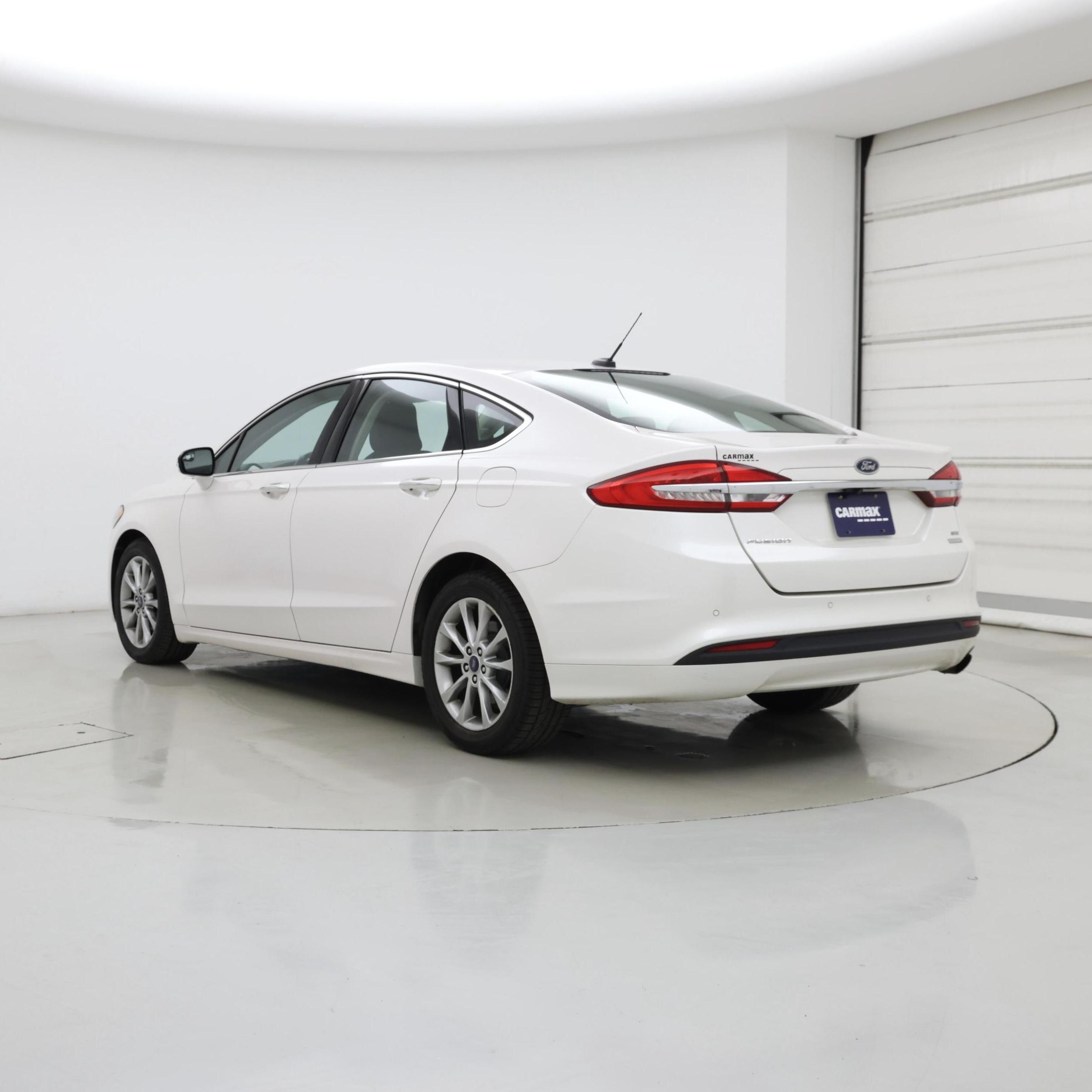 Thumbnail: 2017 Ford Fusion - 2