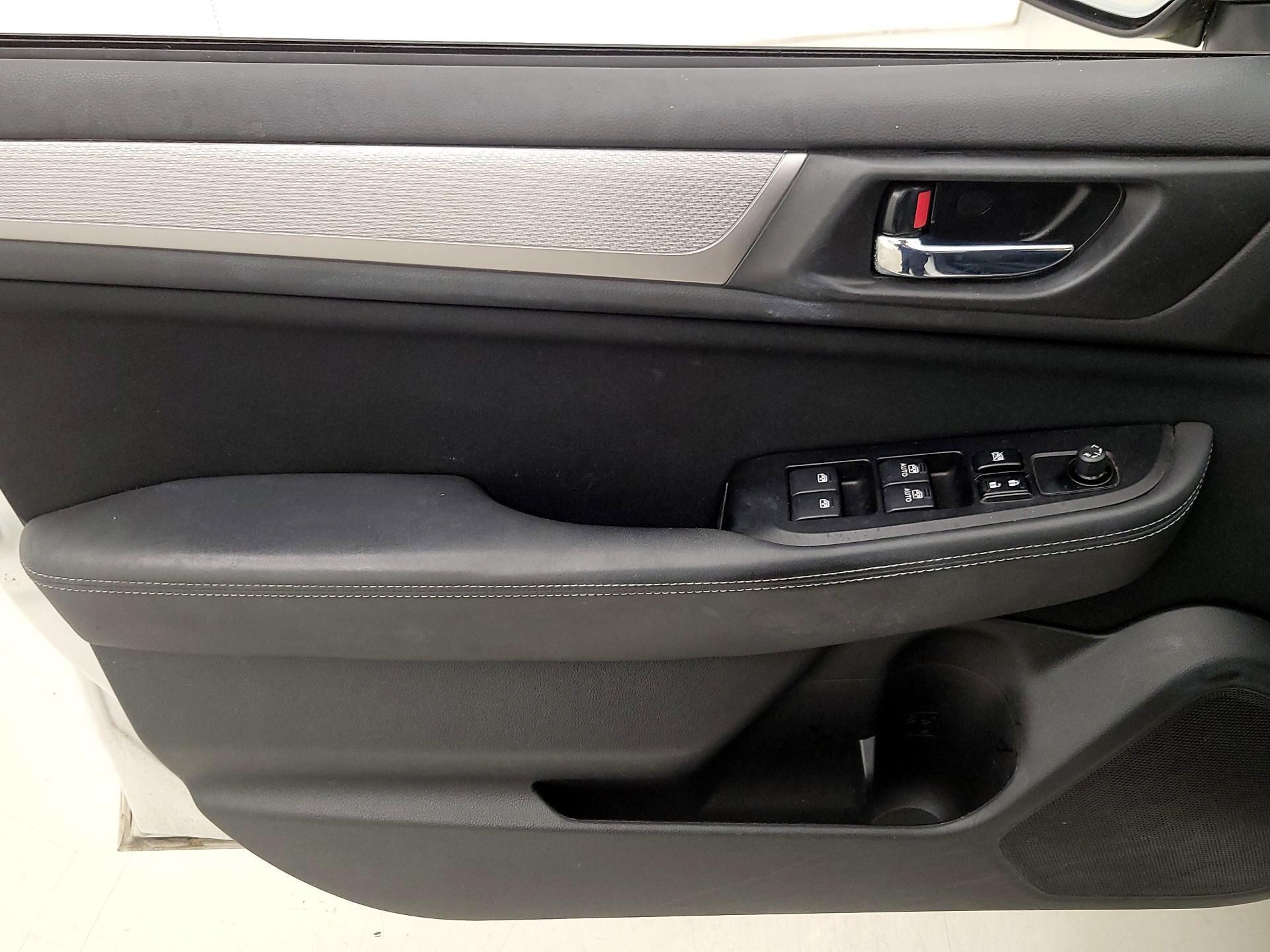 Thumbnail: 2015 Subaru Legacy - 12