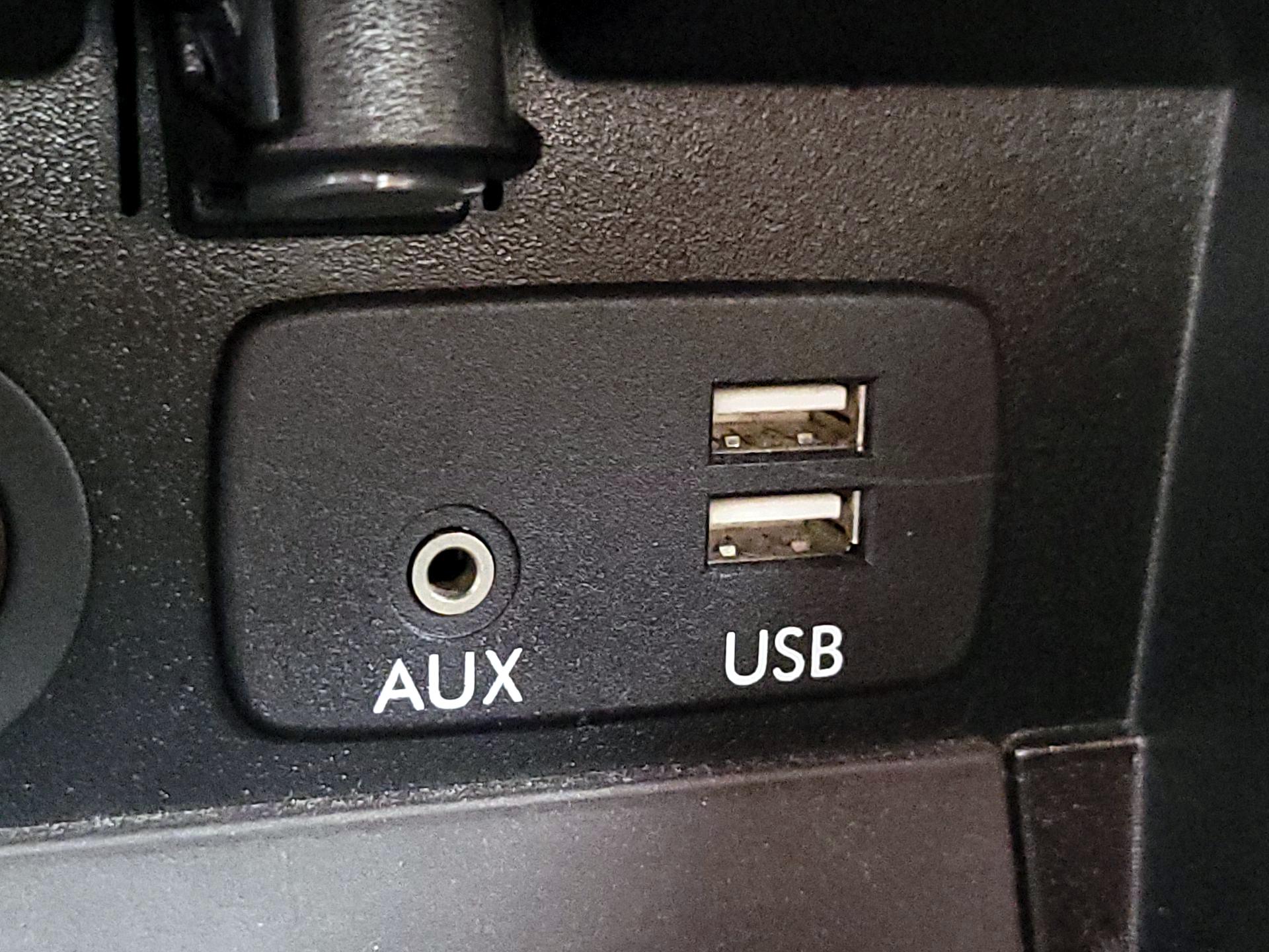 Thumbnail: 2015 Subaru Legacy - 18