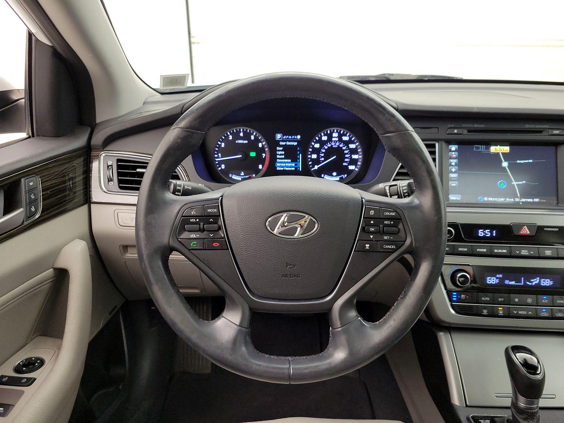 Thumbnail: 2017 Hyundai Sonata - 10