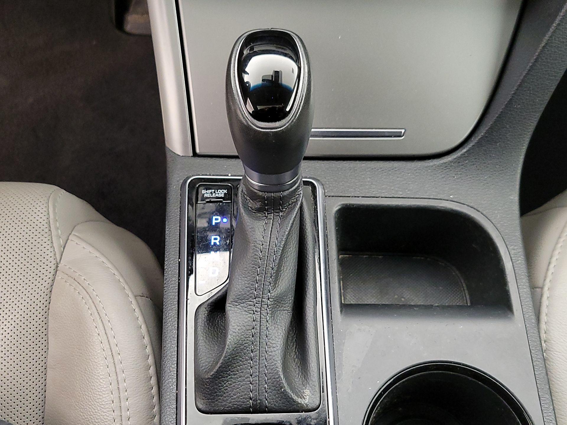 Thumbnail: 2017 Hyundai Sonata - 18