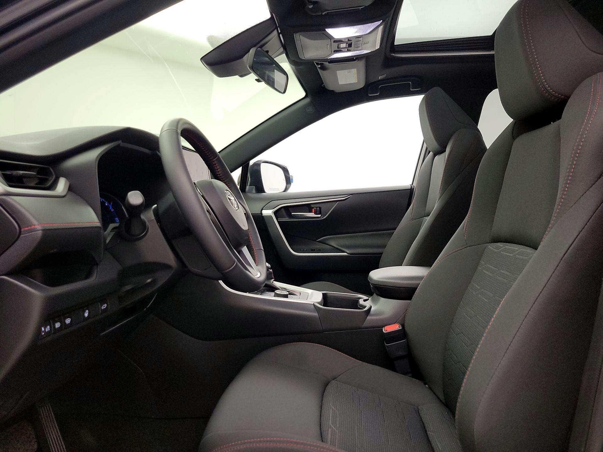 Thumbnail: 2024 Toyota RAV4 - 11