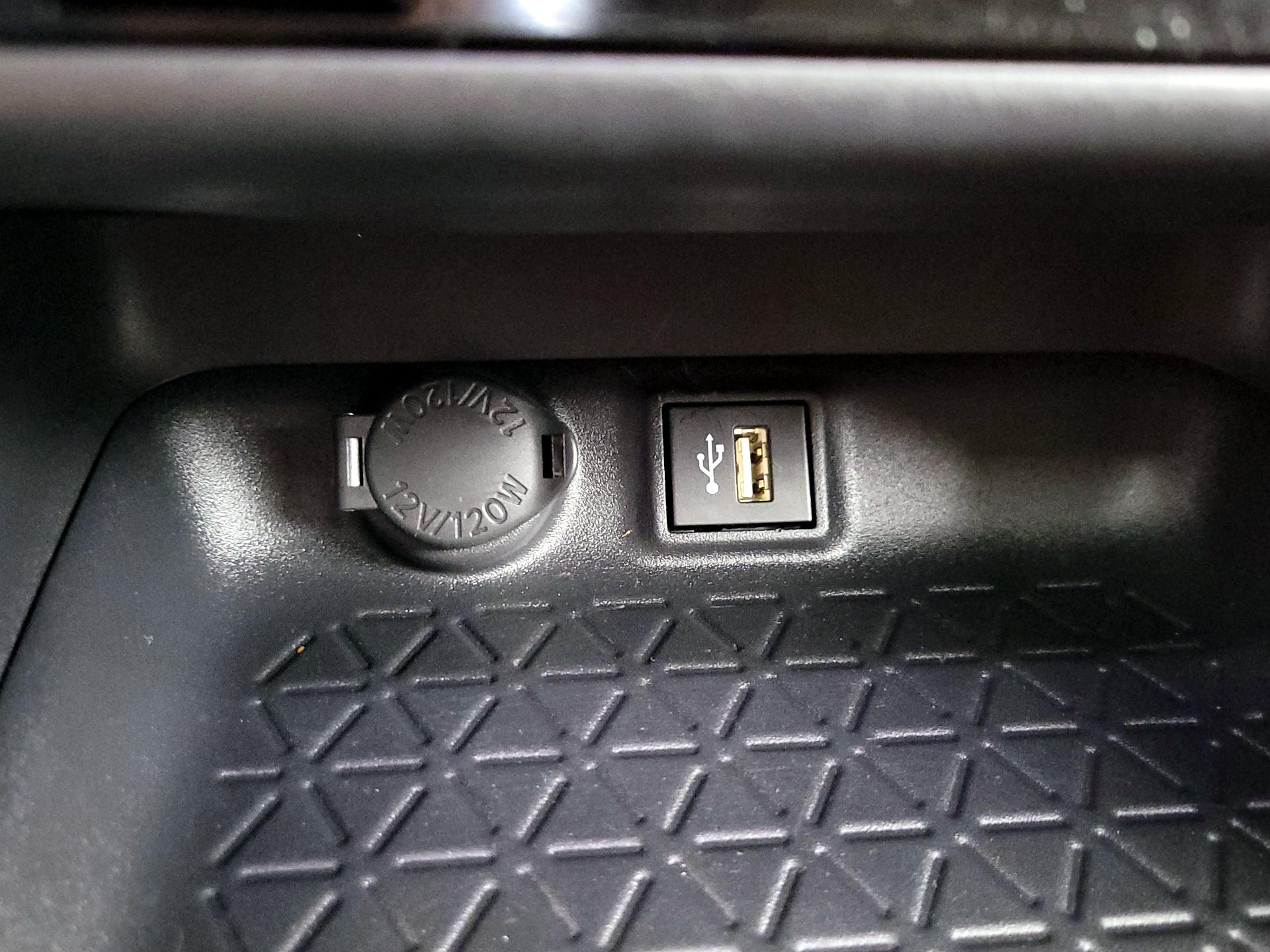 Thumbnail: 2024 Toyota RAV4 - 18