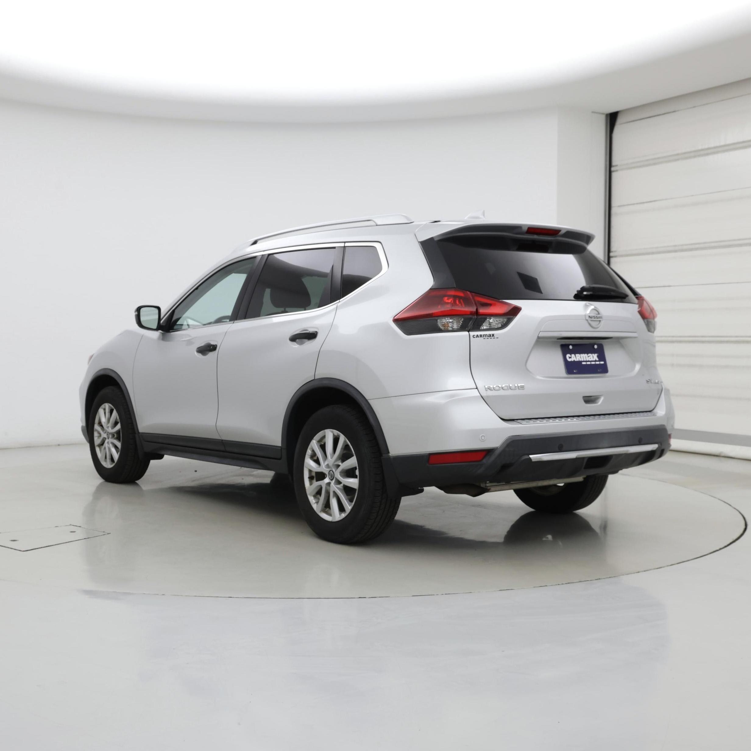 Thumbnail: 2019 Nissan Rogue - 2