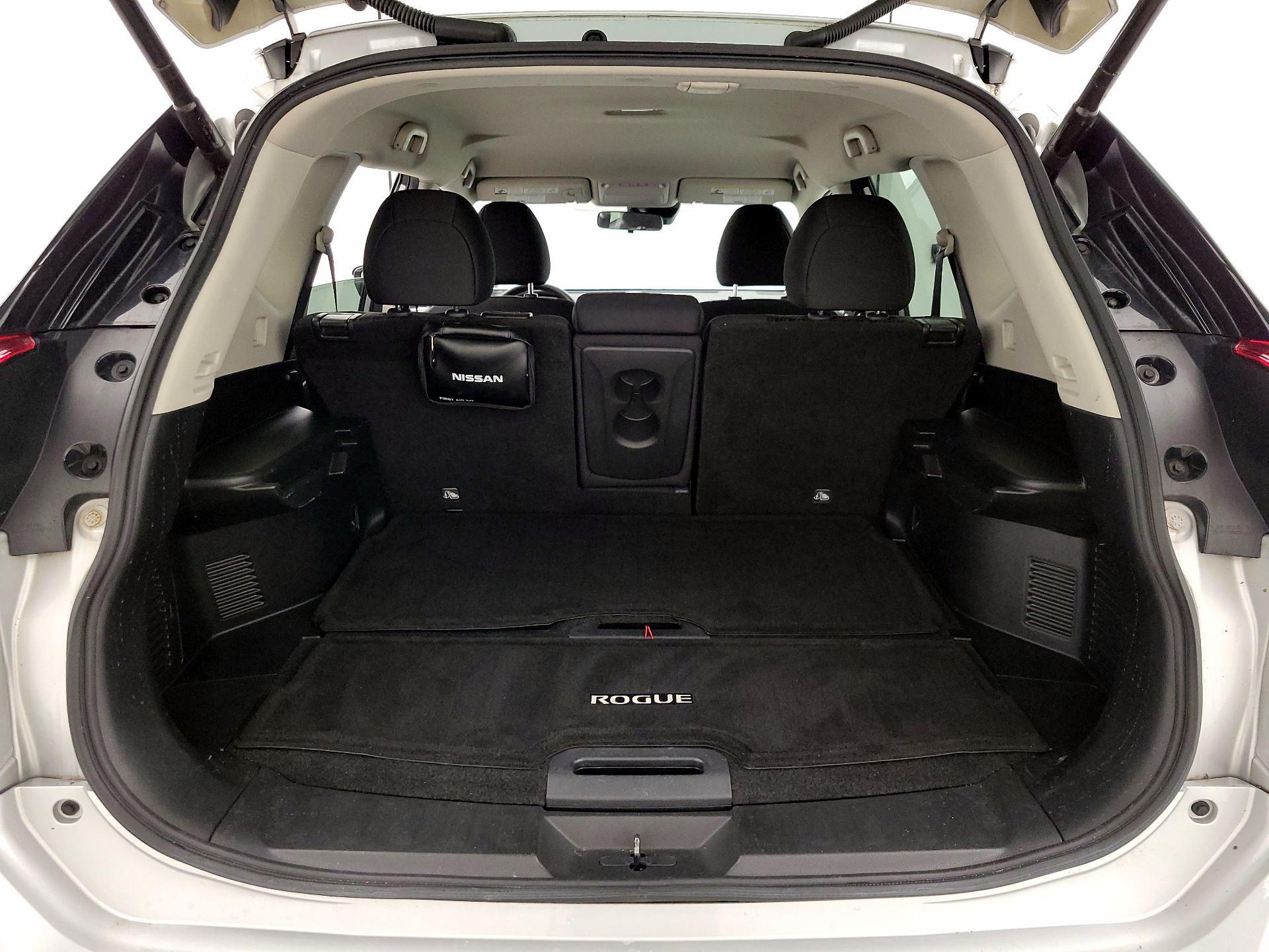 Thumbnail: 2019 Nissan Rogue - 20