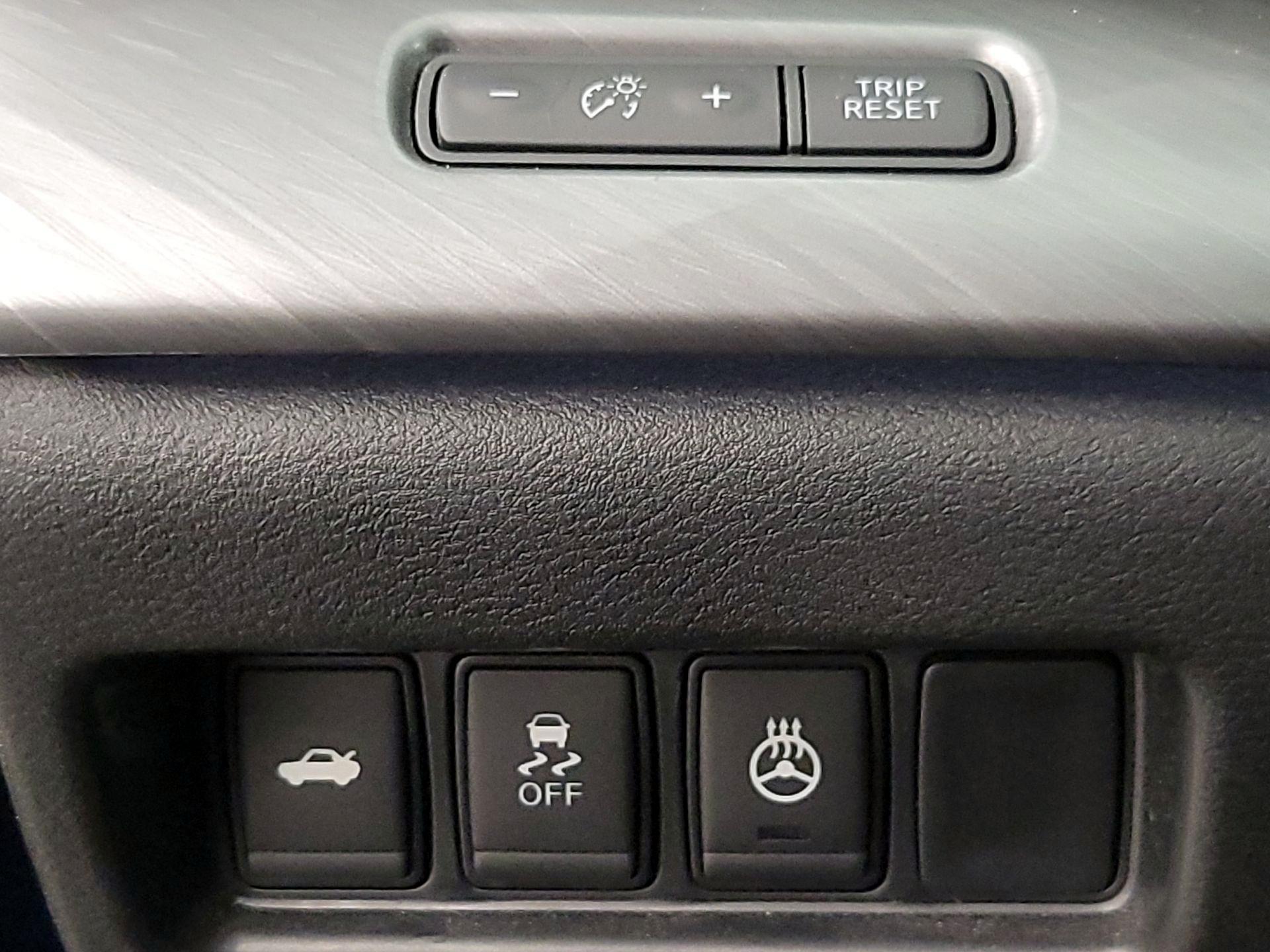 Thumbnail: 2018 Nissan Maxima - 13