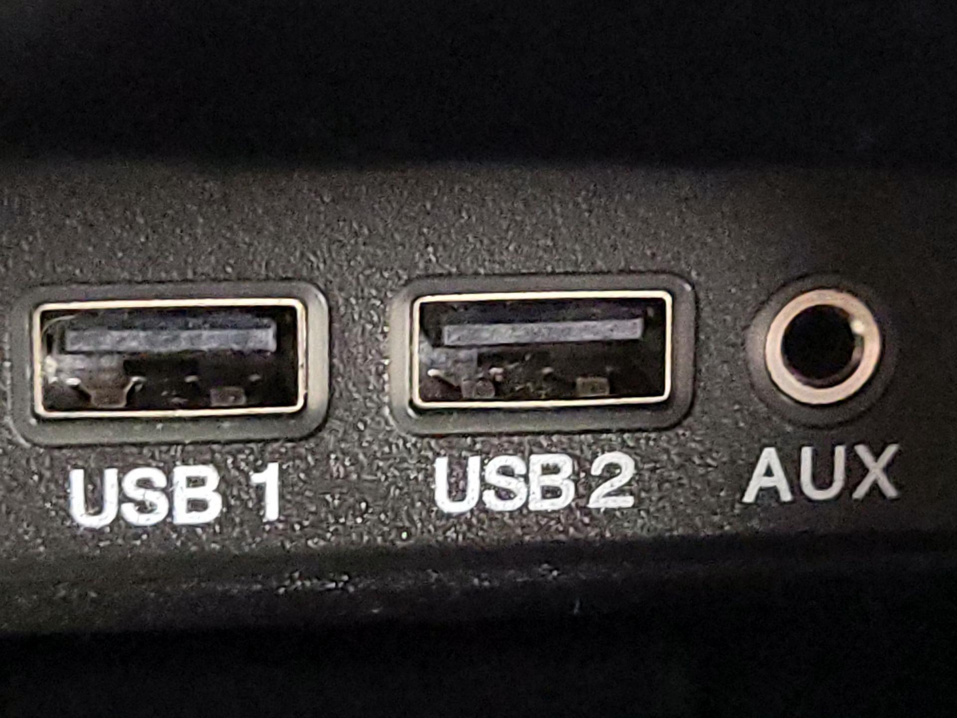 Thumbnail: 2018 Nissan Maxima - 19