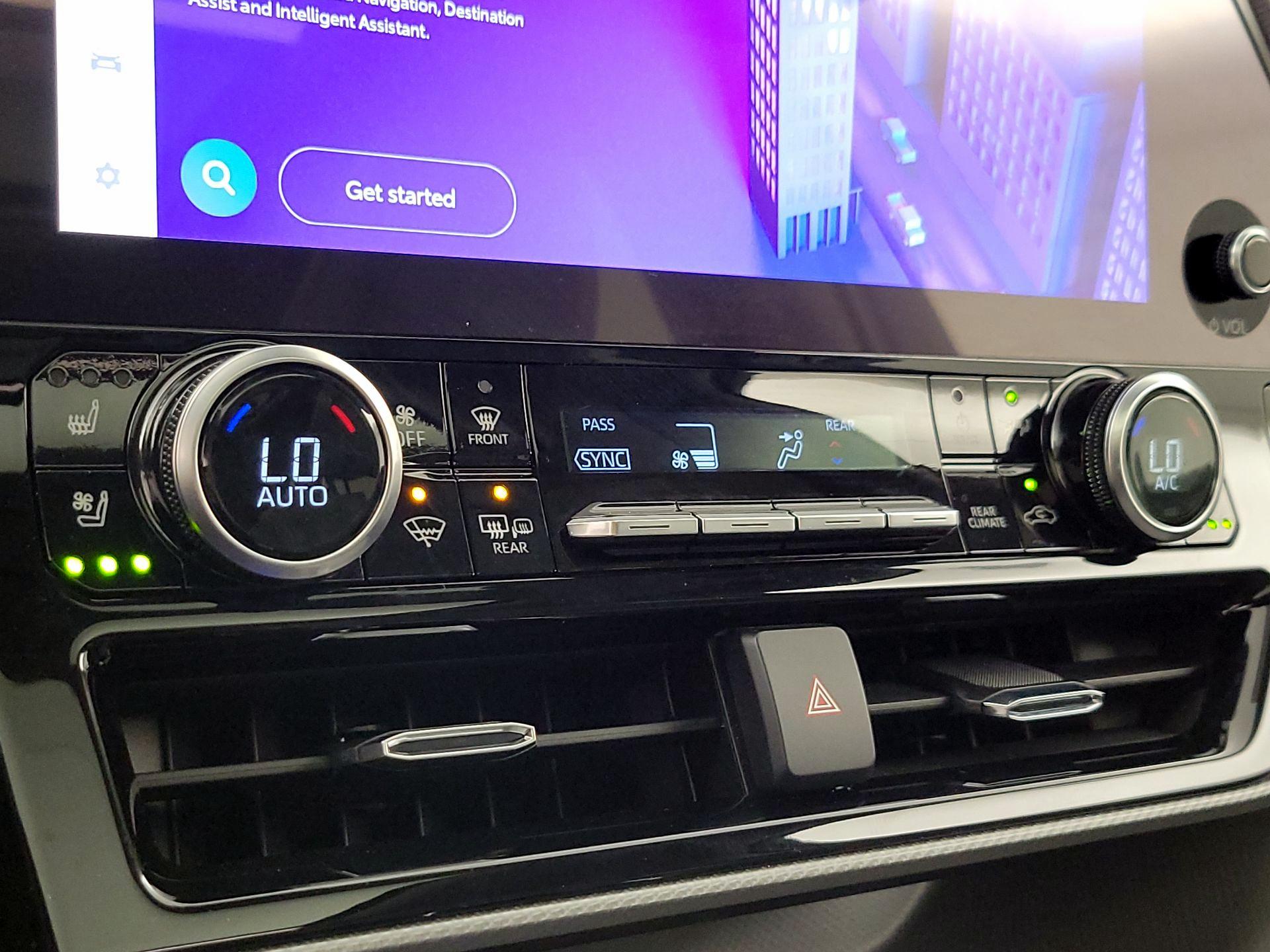 Thumbnail: 2023 Toyota Highlander - 16