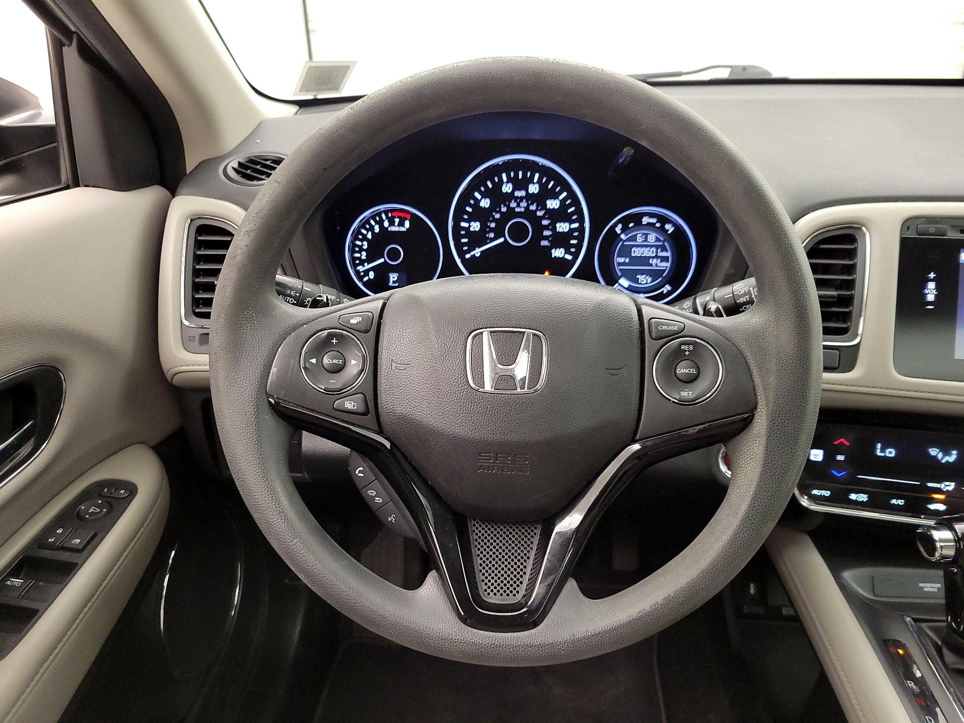 Thumbnail: 2016 Honda HR-V - 10