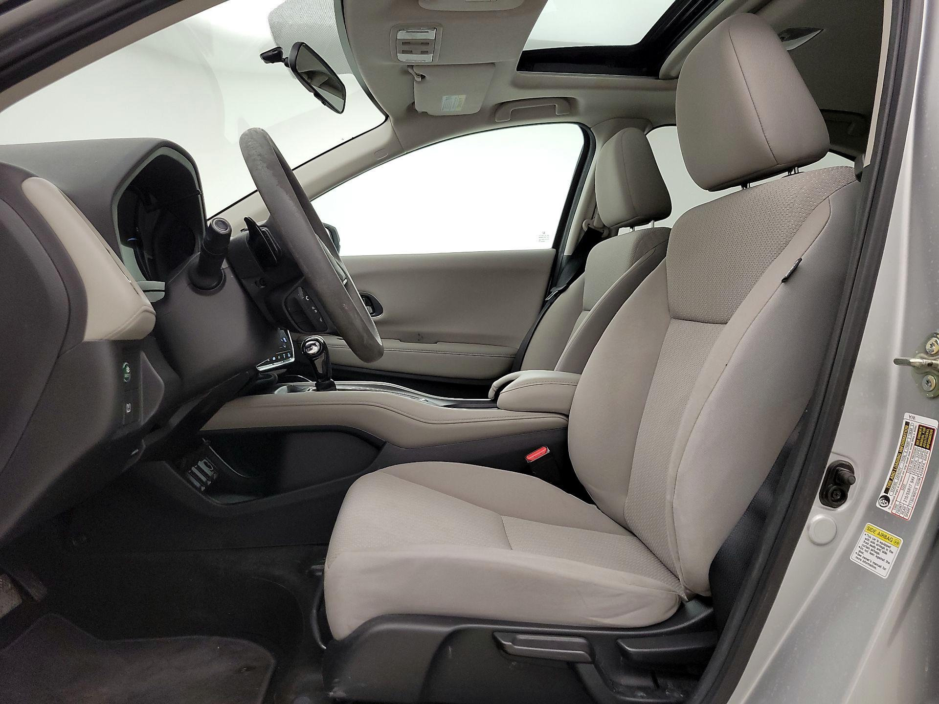 Thumbnail: 2016 Honda HR-V - 11