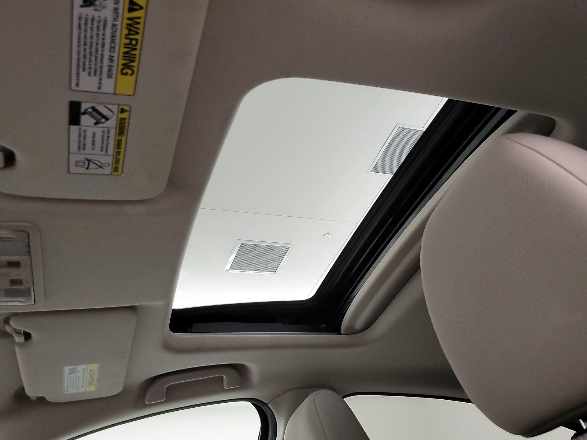 Thumbnail: 2016 Honda HR-V - 19