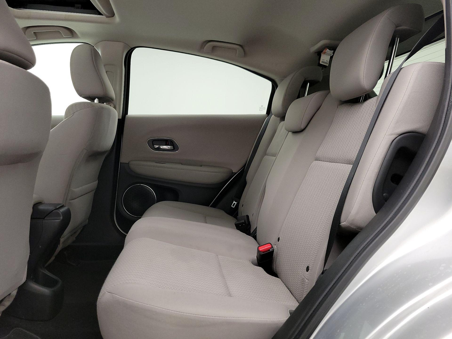 Thumbnail: 2016 Honda HR-V - 20