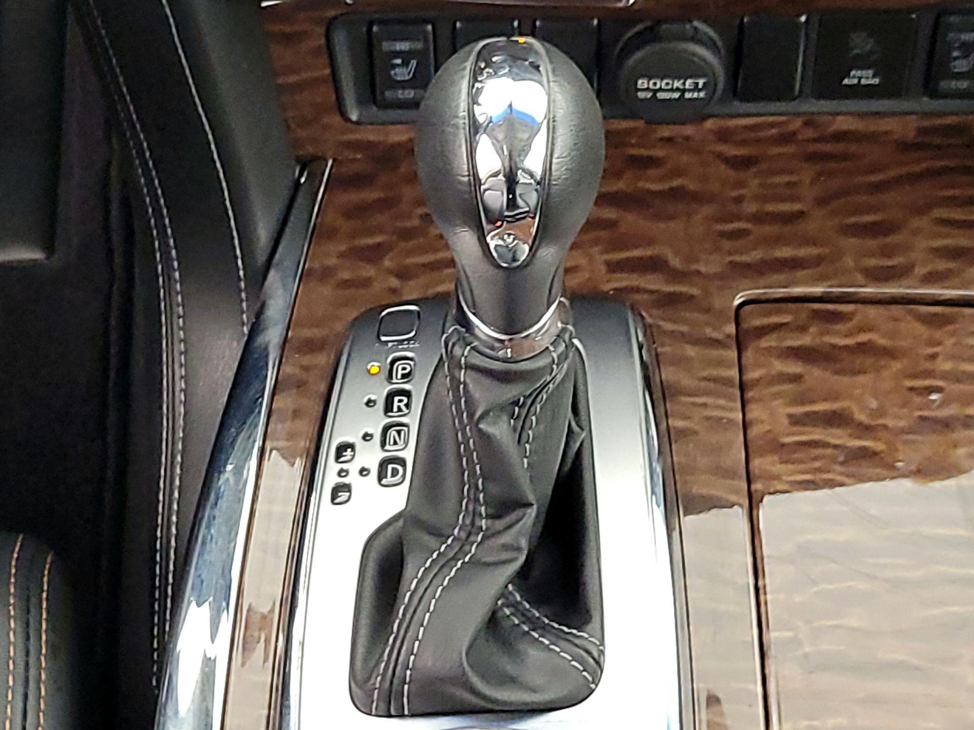 Thumbnail: 2017 Nissan Armada - 18