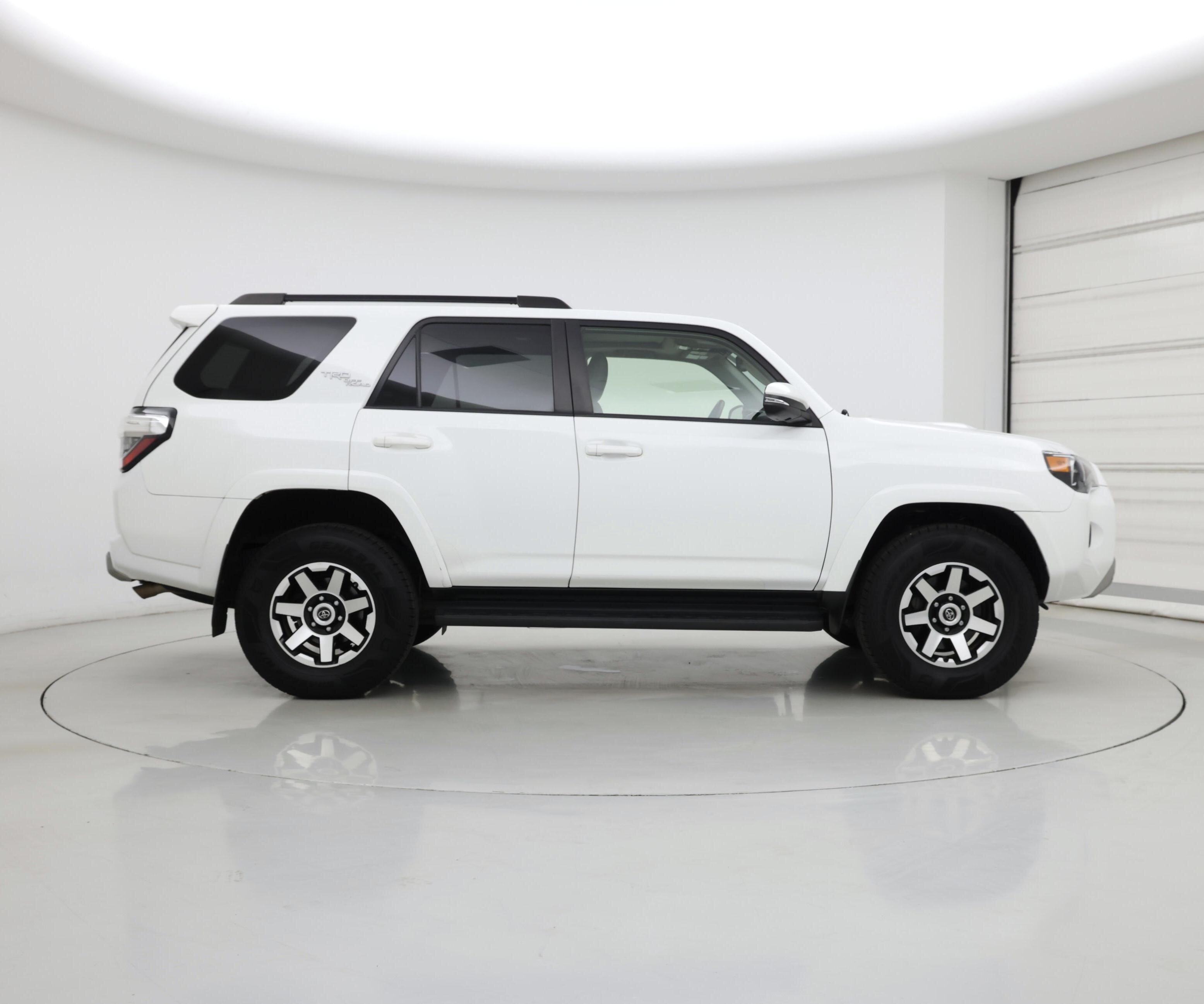 Thumbnail: 2020 Toyota 4Runner - 7