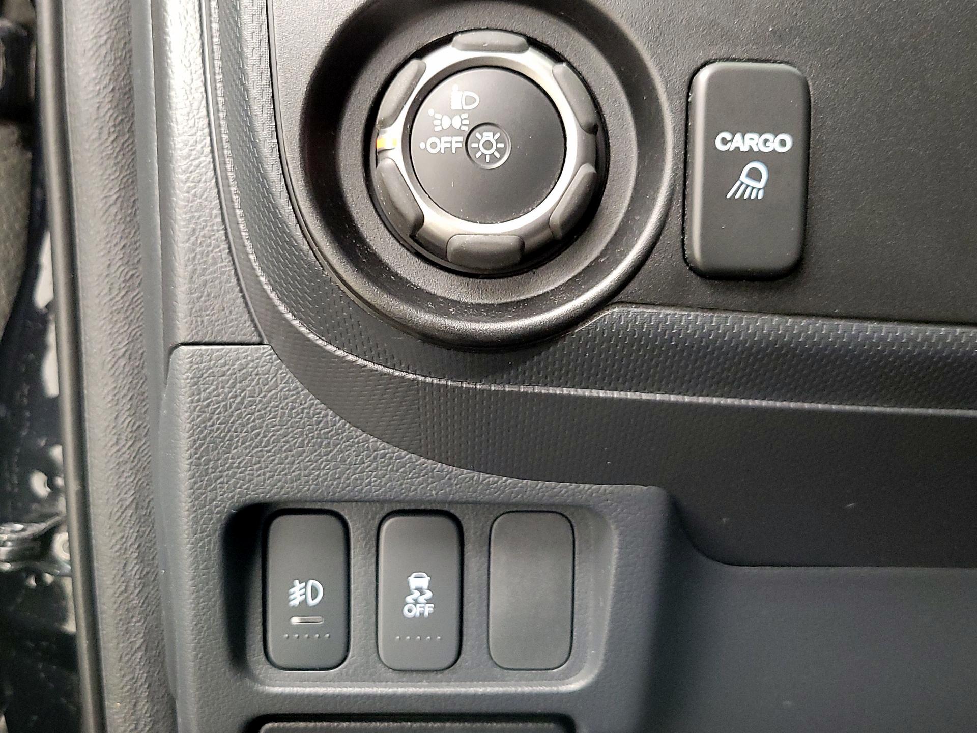 Thumbnail: 2014 Honda Ridgeline - 13