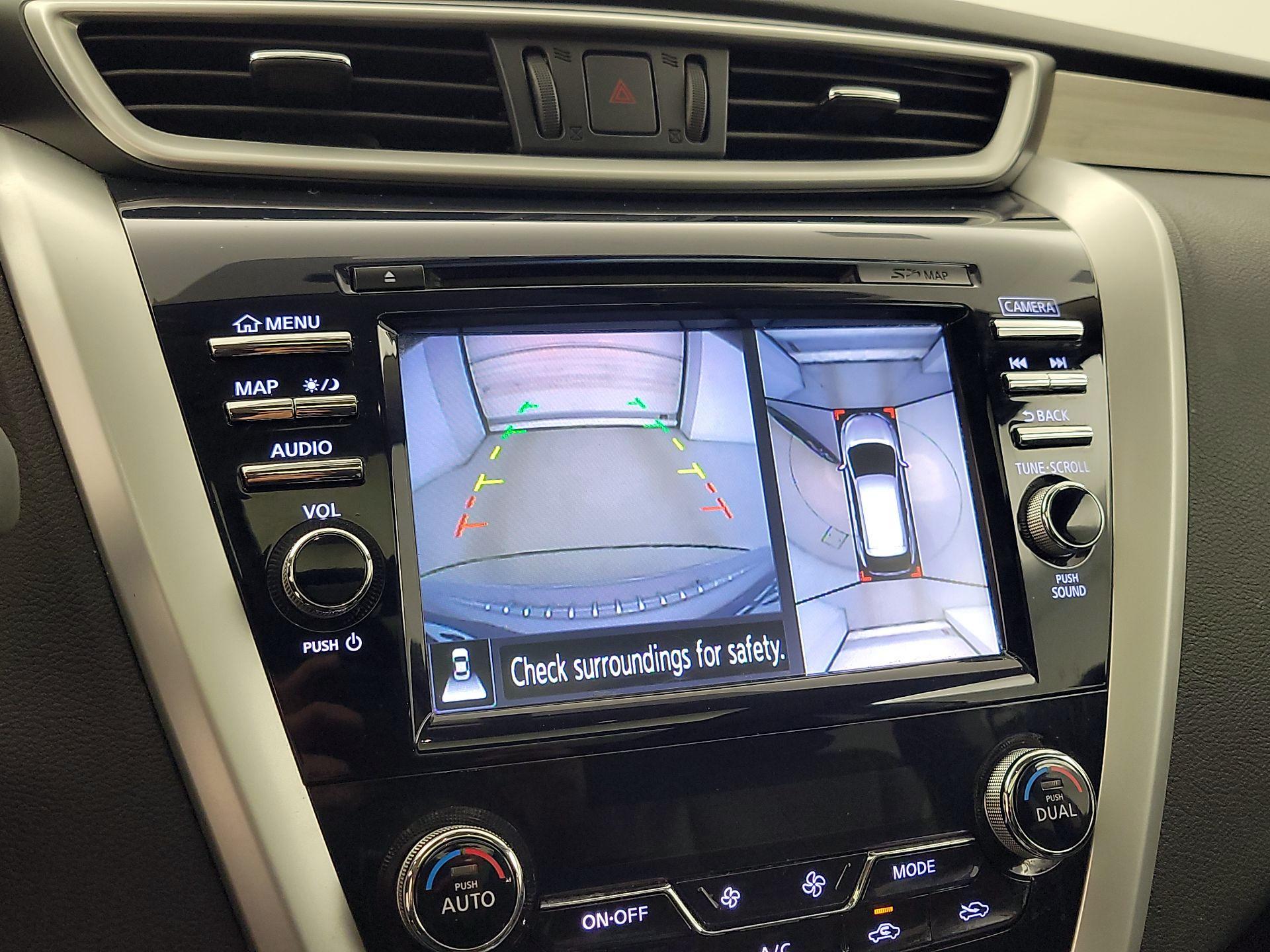 Thumbnail: 2016 Nissan Murano - 15