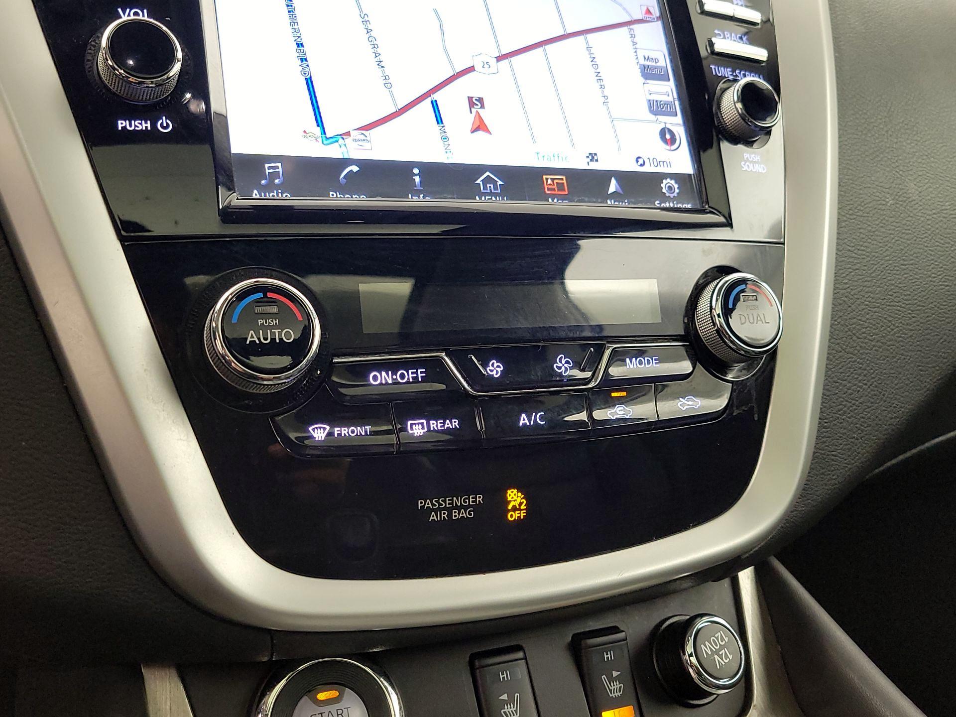 Thumbnail: 2016 Nissan Murano - 17