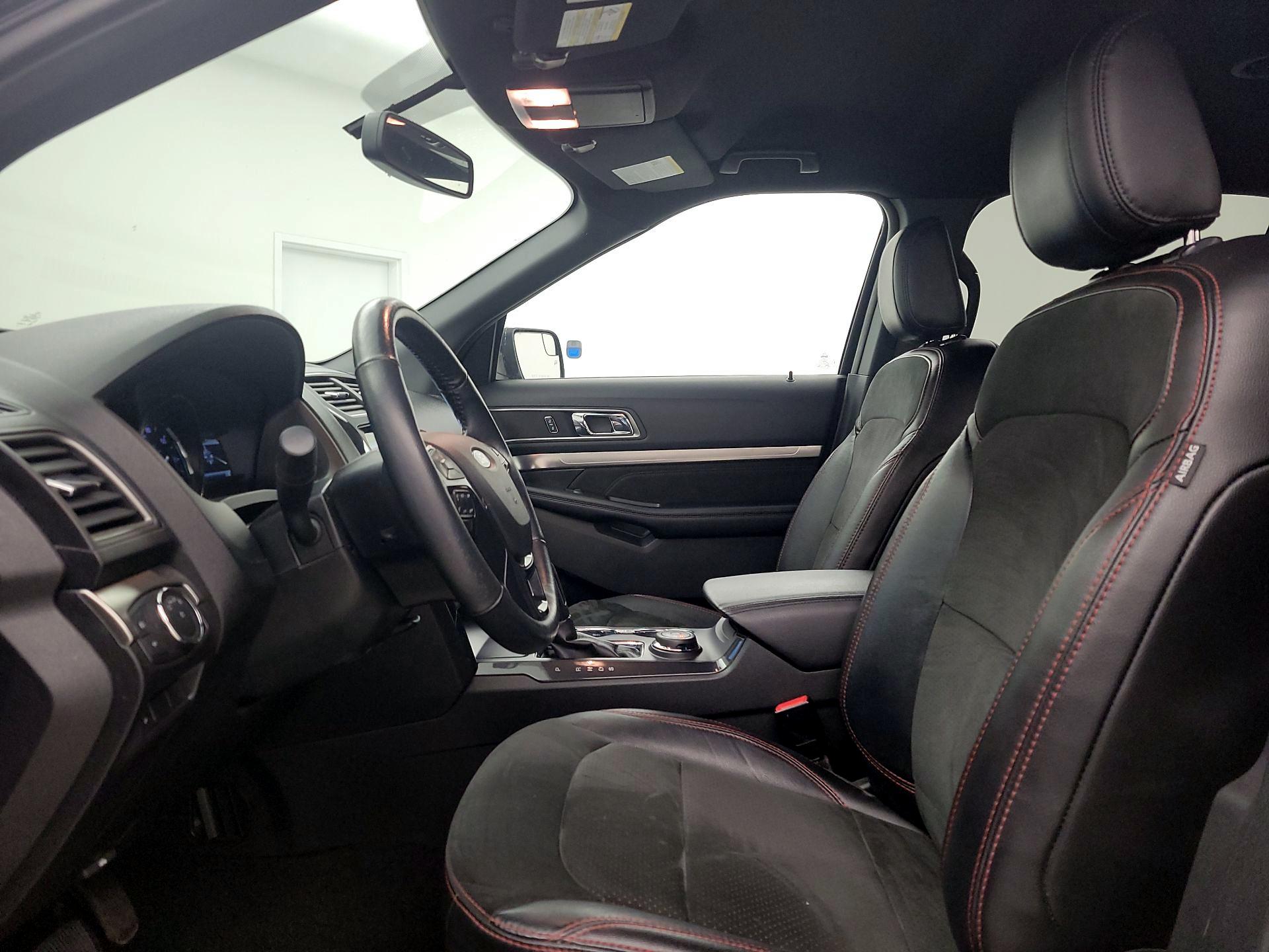 Thumbnail: 2018 Ford Explorer - 11