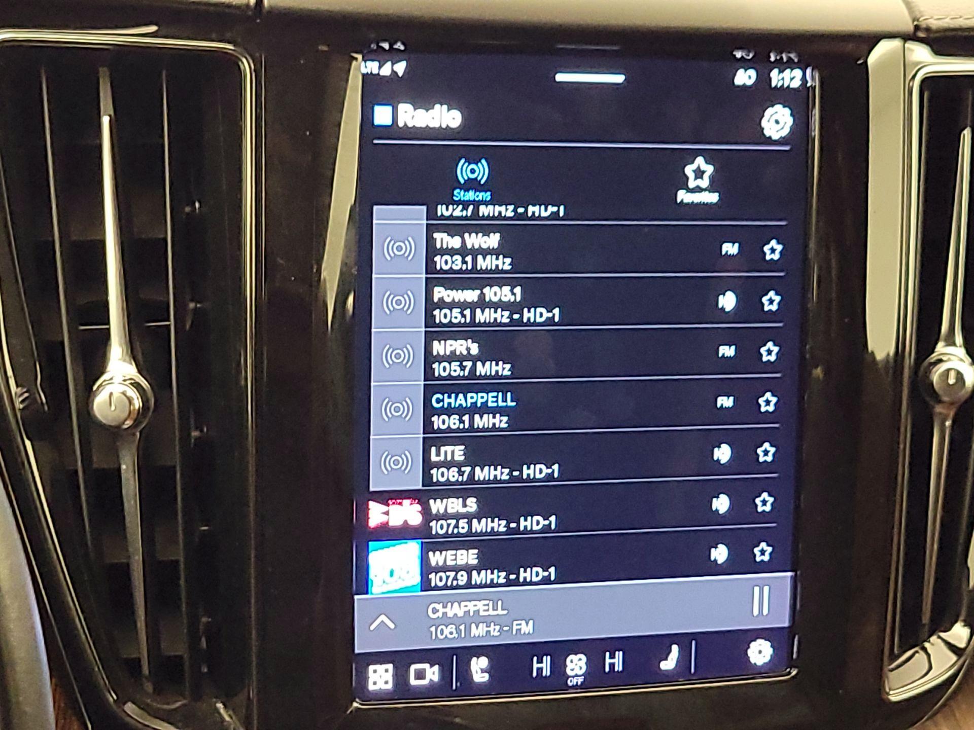 Thumbnail: 2022 Volvo XC60 - 15