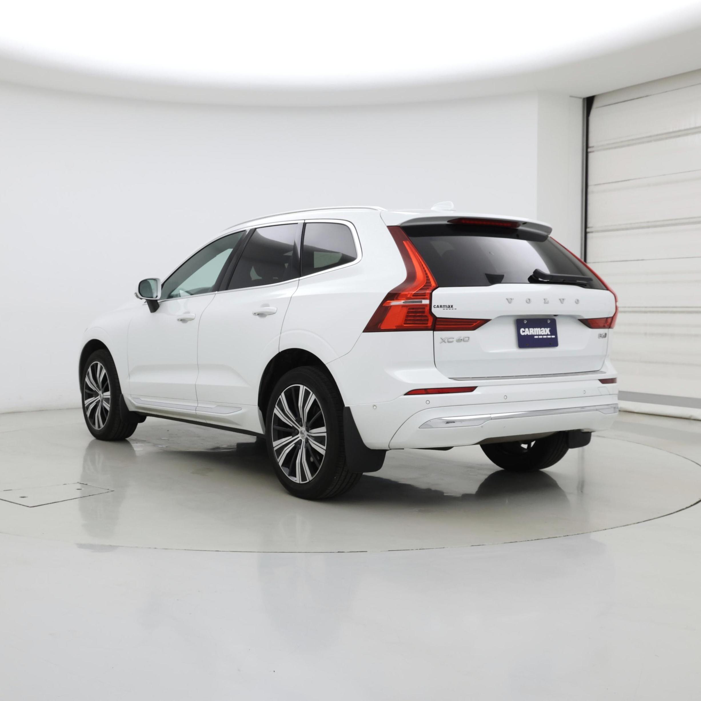 Thumbnail: 2022 Volvo XC60 - 2