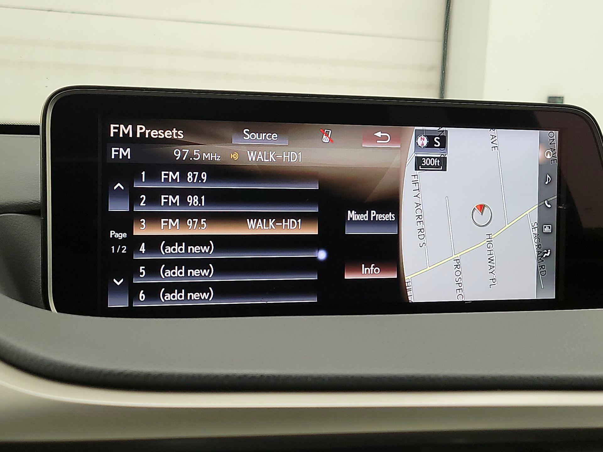 Thumbnail: 2018 Lexus RX - 16