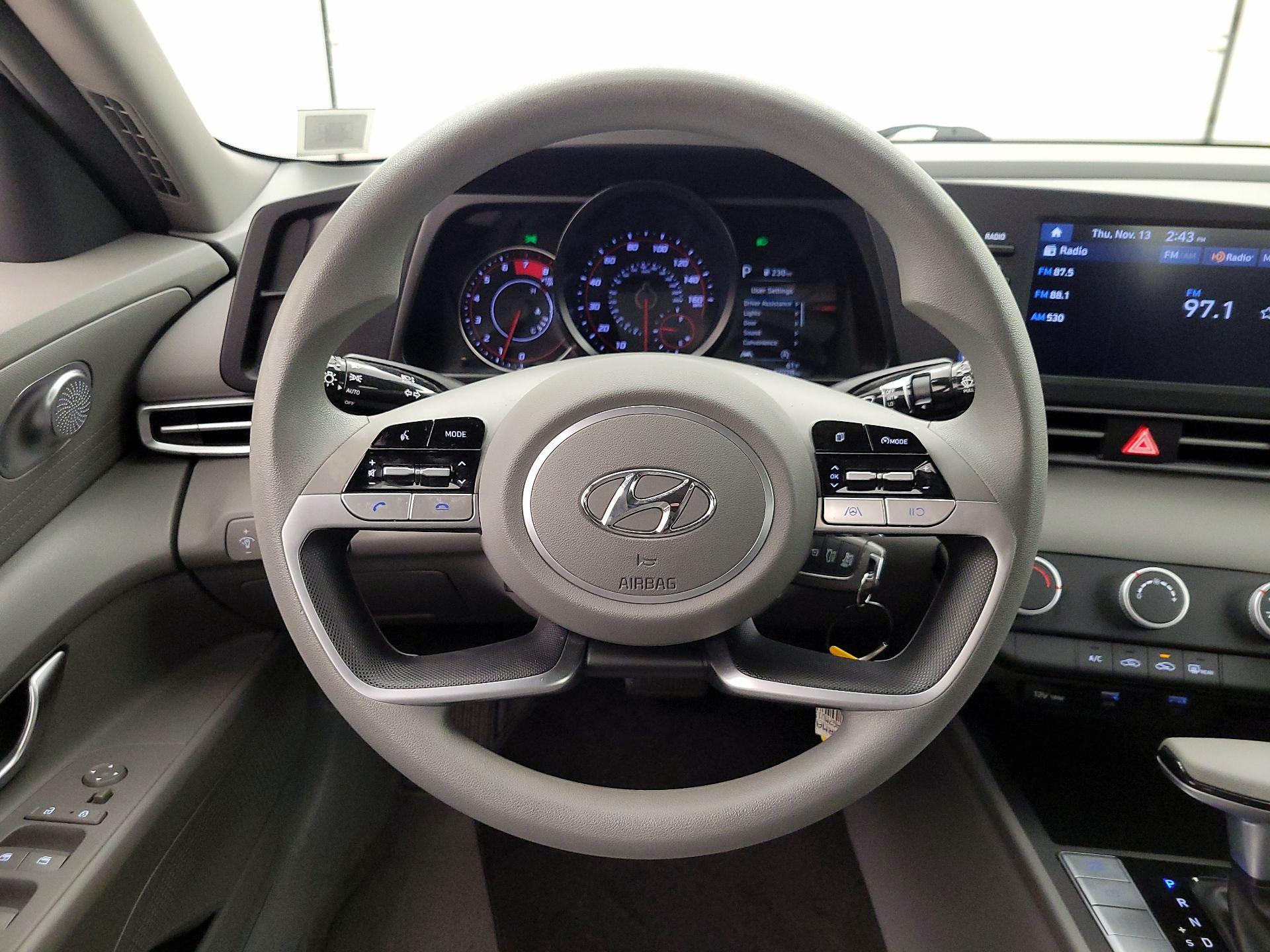 Thumbnail: 2021 Hyundai Elantra - 10