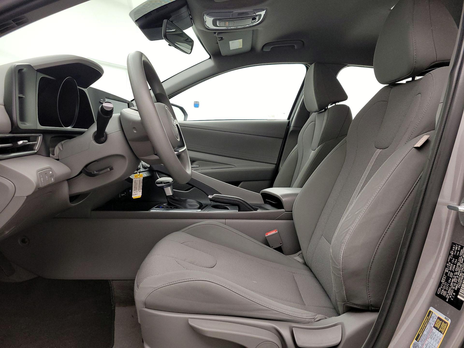 Thumbnail: 2021 Hyundai Elantra - 11