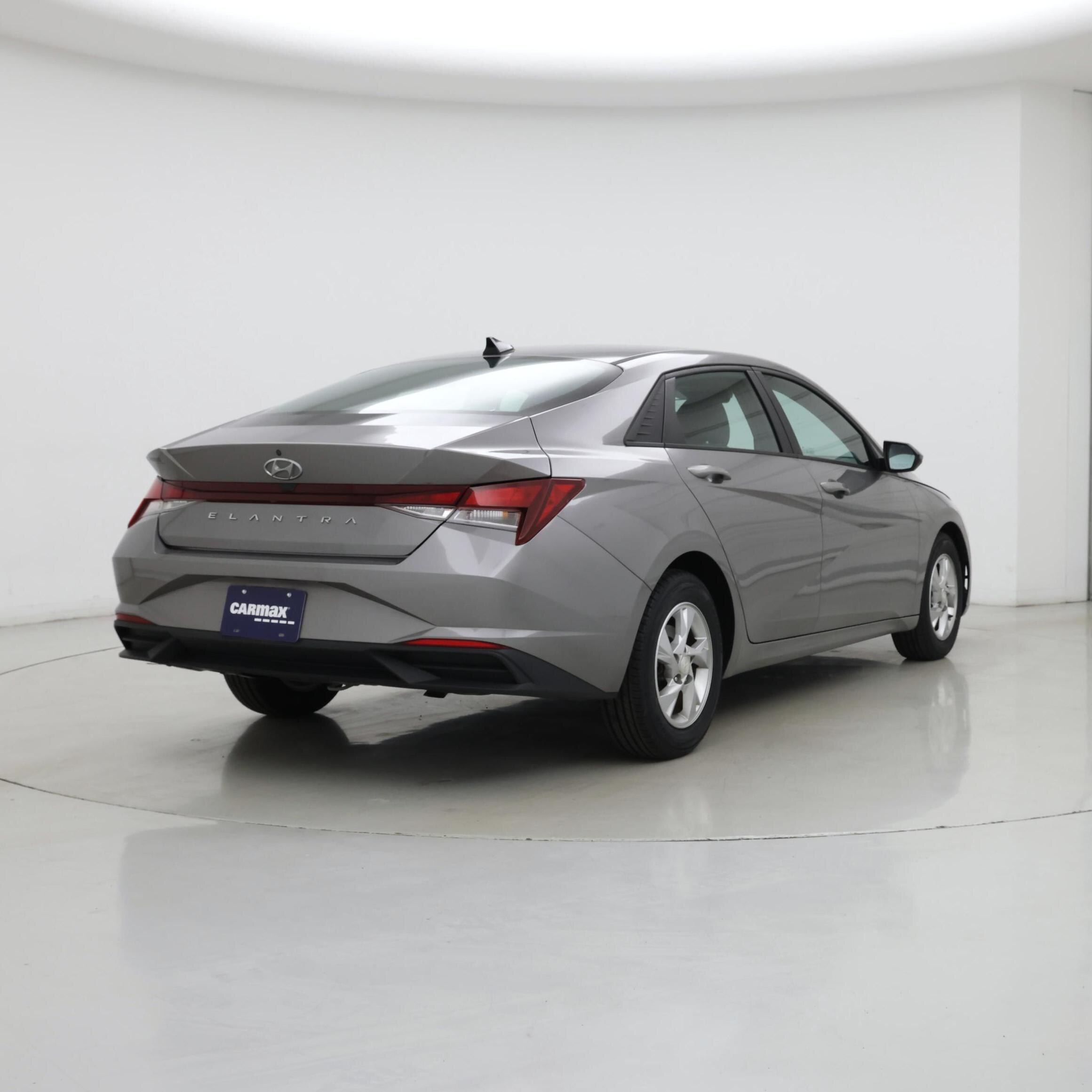 Thumbnail: 2021 Hyundai Elantra - 8