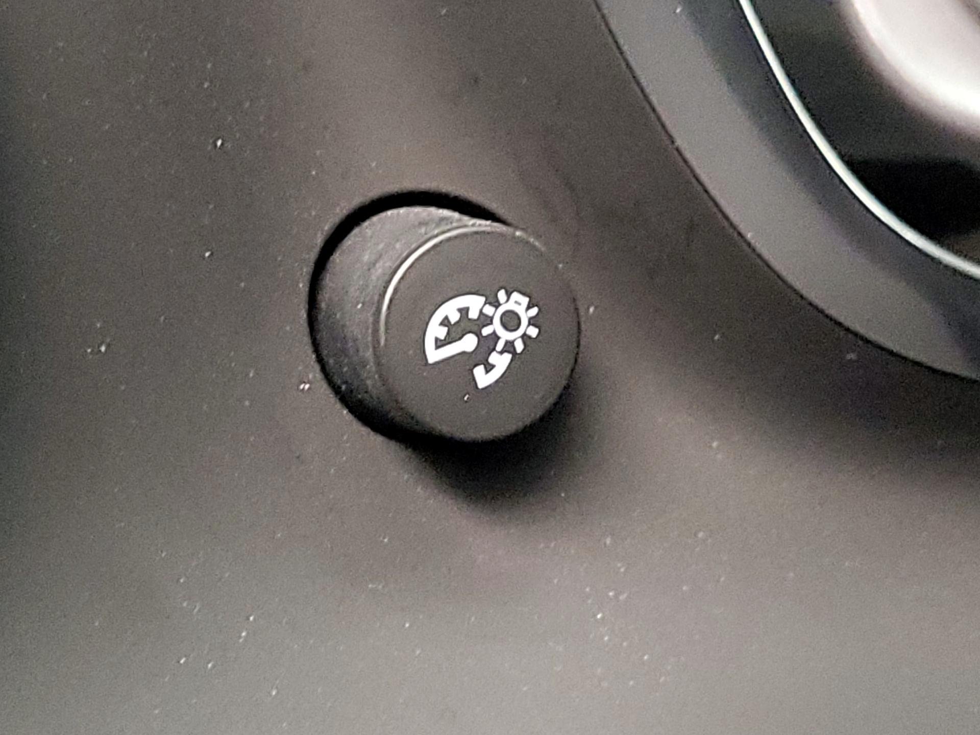 Thumbnail: 2020 Chevrolet Camaro - 13