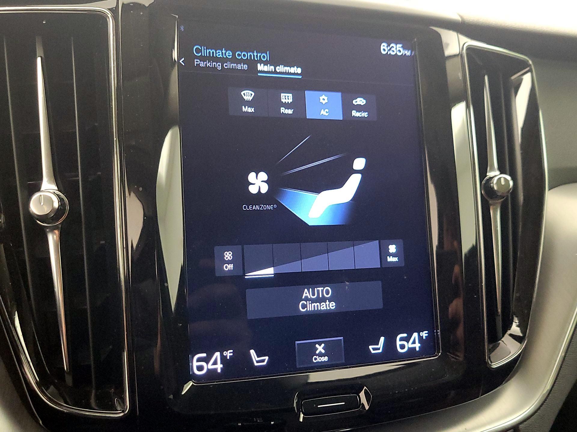 Thumbnail: 2019 Volvo XC60 - 17