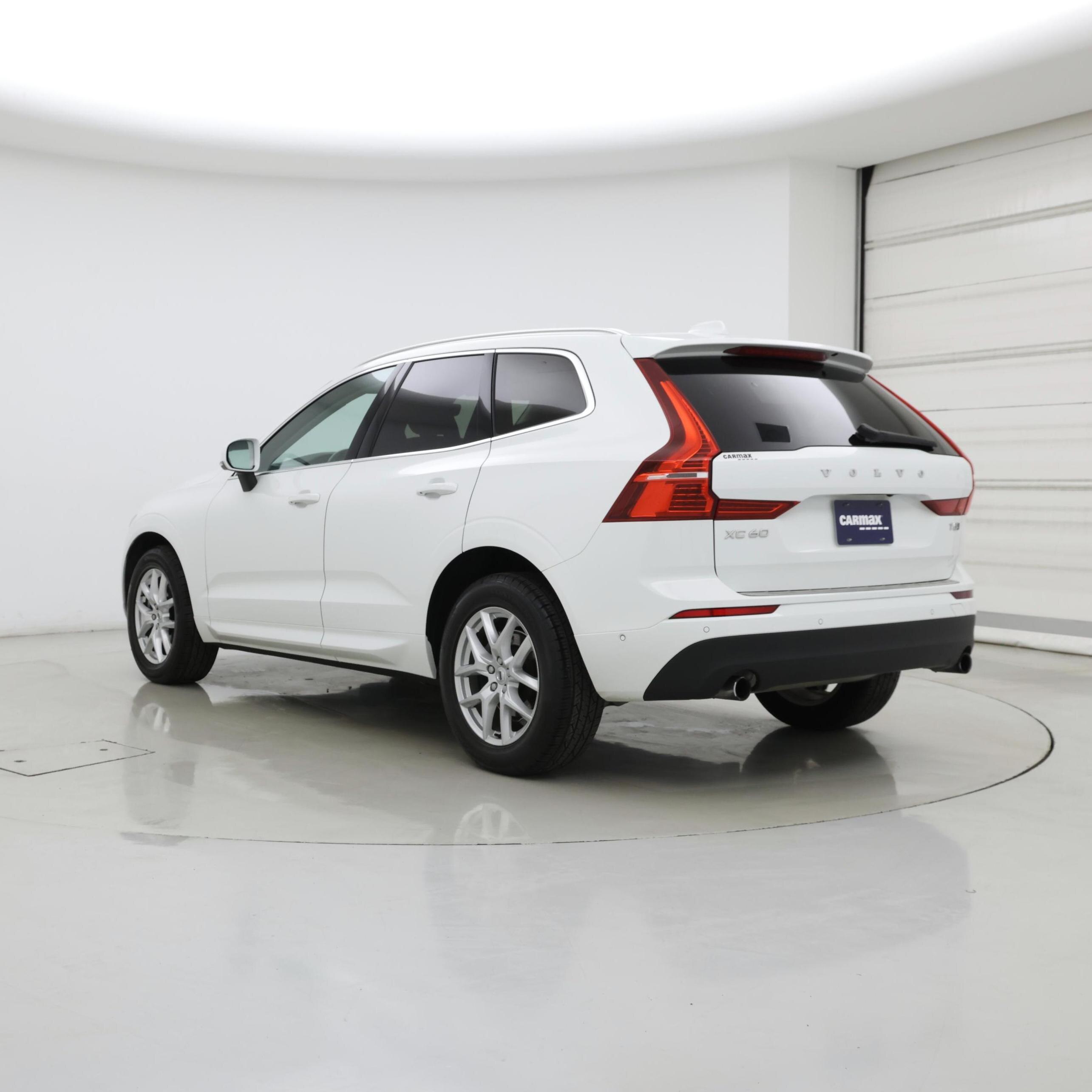 Thumbnail: 2019 Volvo XC60 - 2