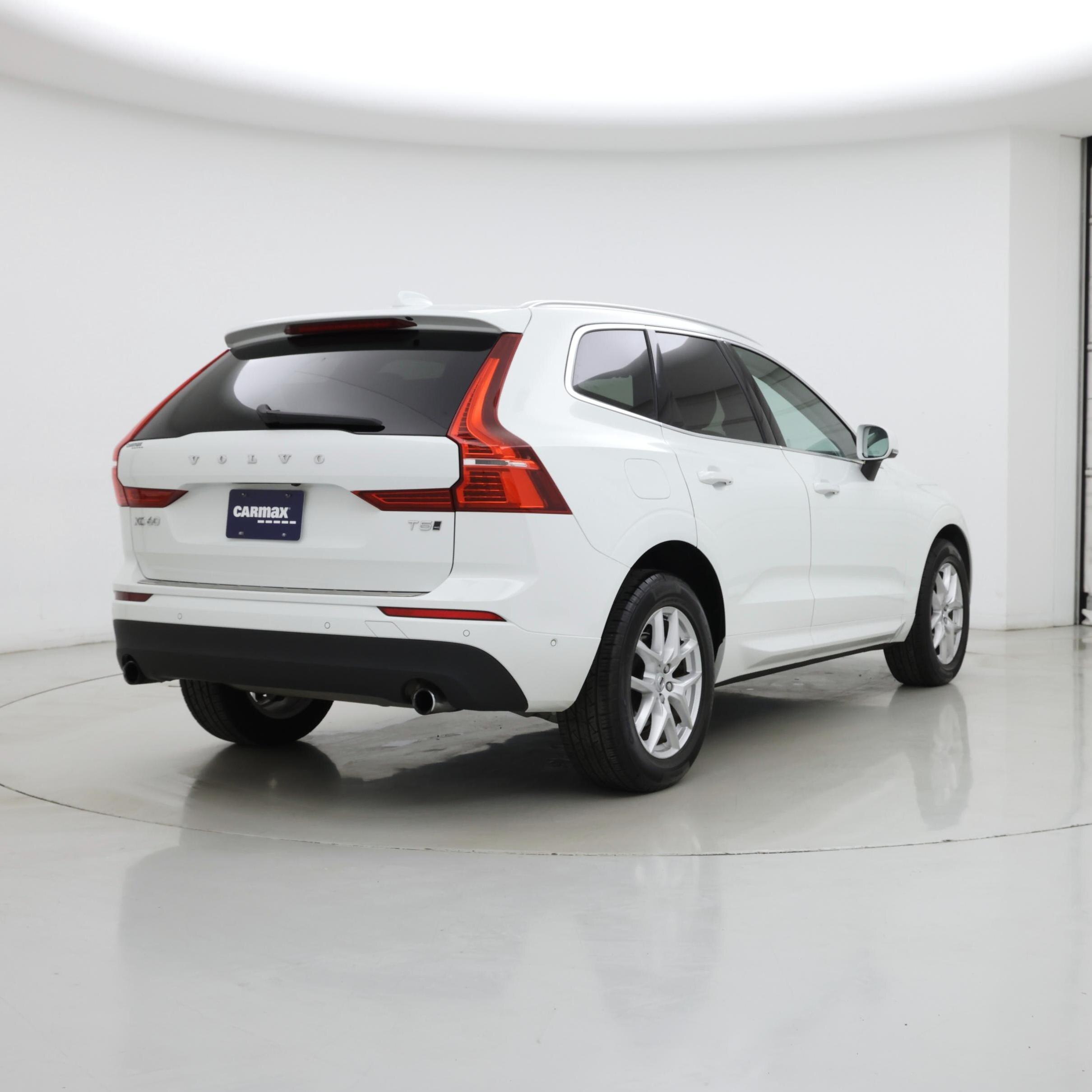 Thumbnail: 2019 Volvo XC60 - 8