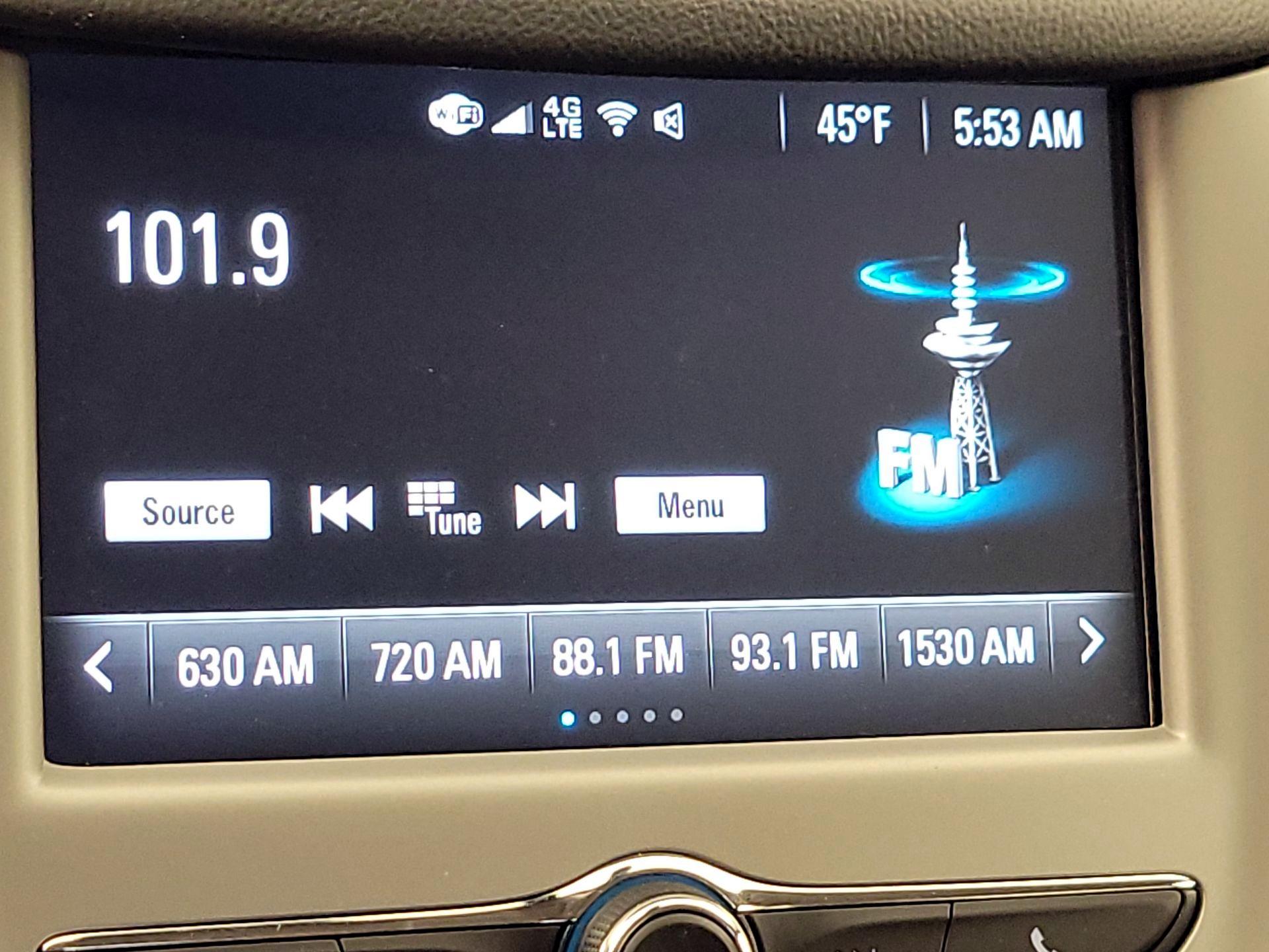 Thumbnail: 2018 Chevrolet Cruze - 15