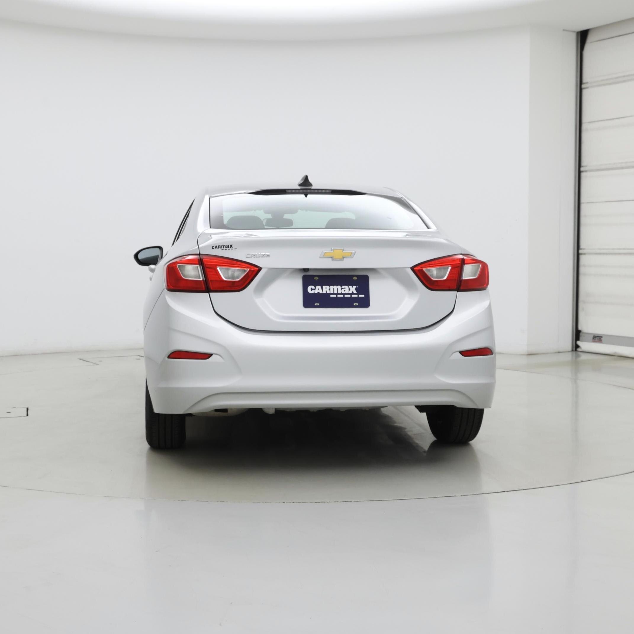 Thumbnail: 2018 Chevrolet Cruze - 6