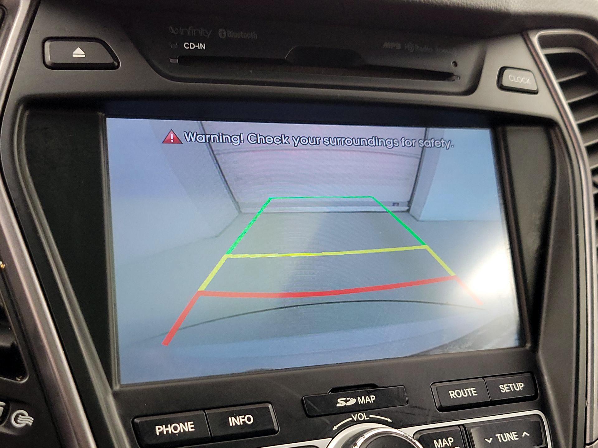 Thumbnail: 2015 Hyundai Santa Fe - 15